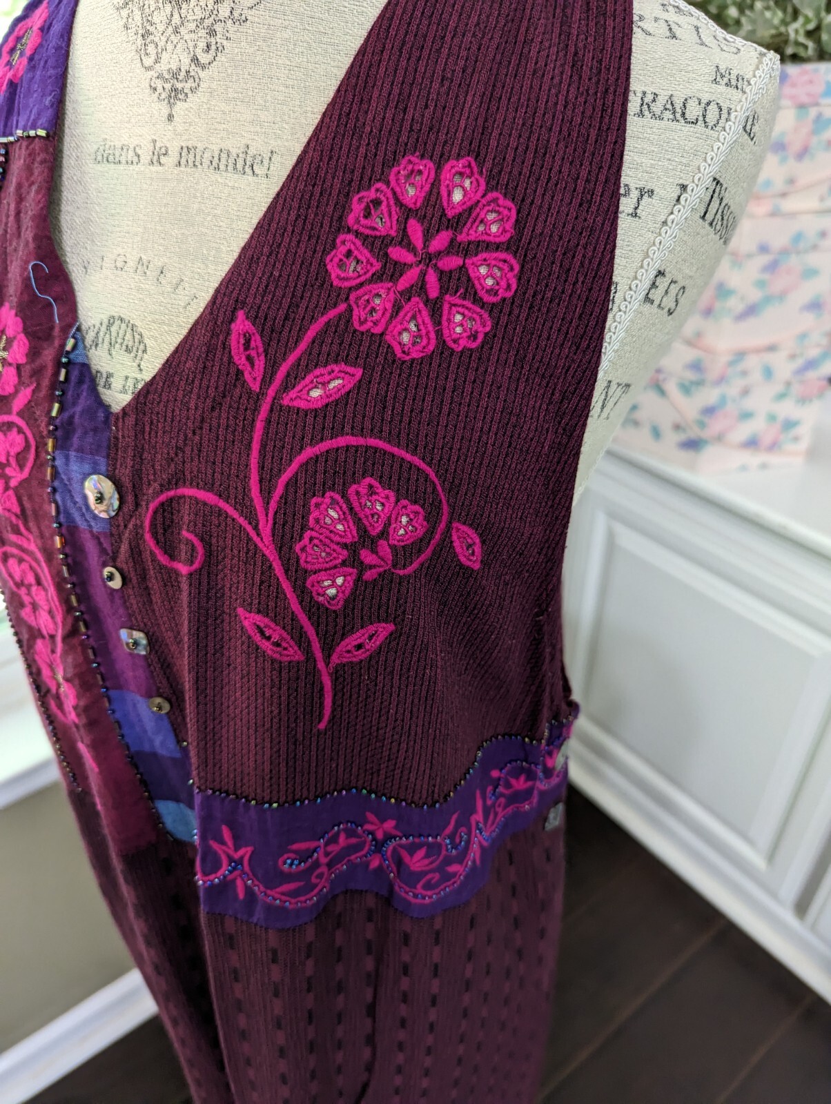 VTG LONG DRESS/ROMPER w/Diff. Fabrics-Embr-Beads-Mother of Pearl Accents-size L