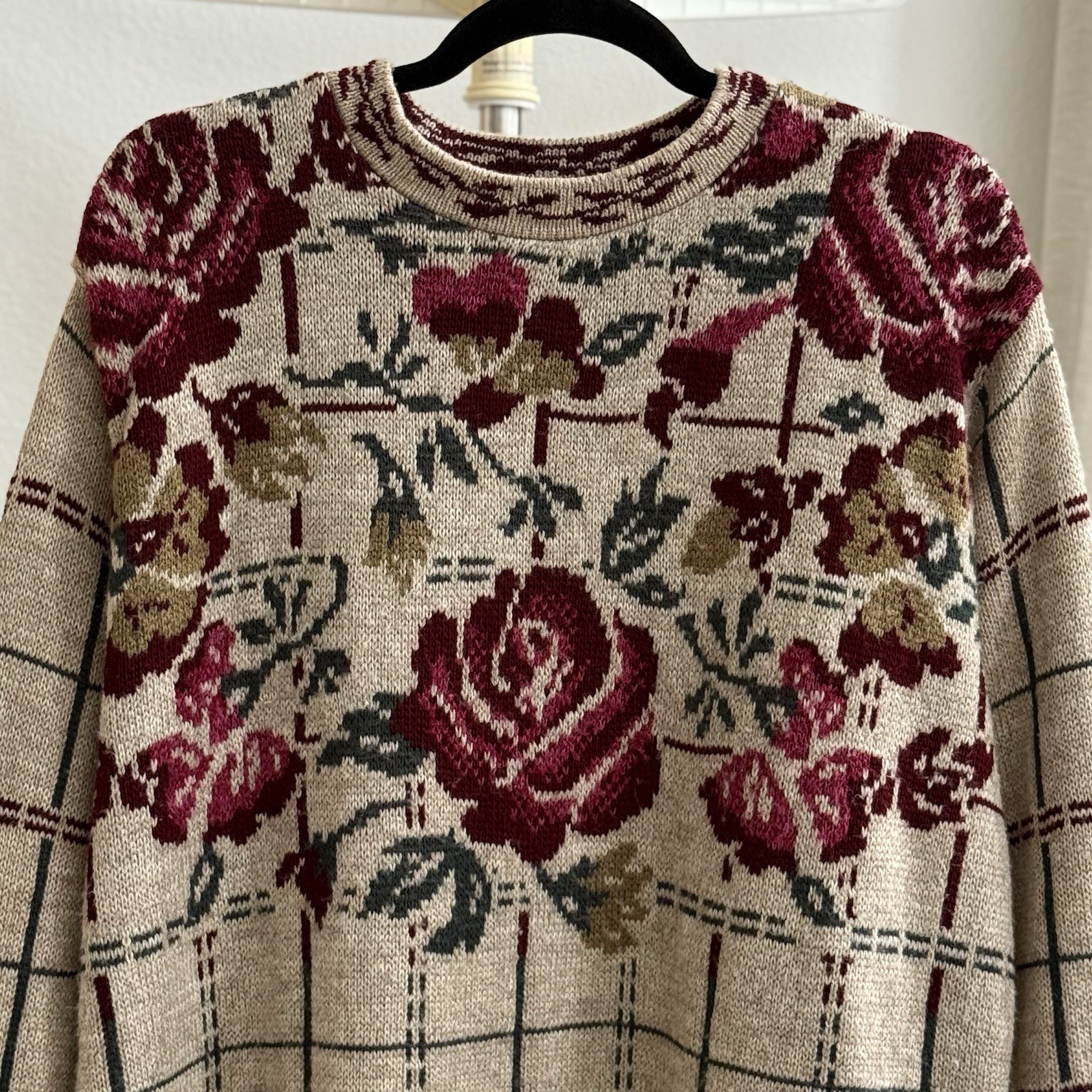 Women’s Vintage Classic Elements Floral Acrylic Knit Sweater