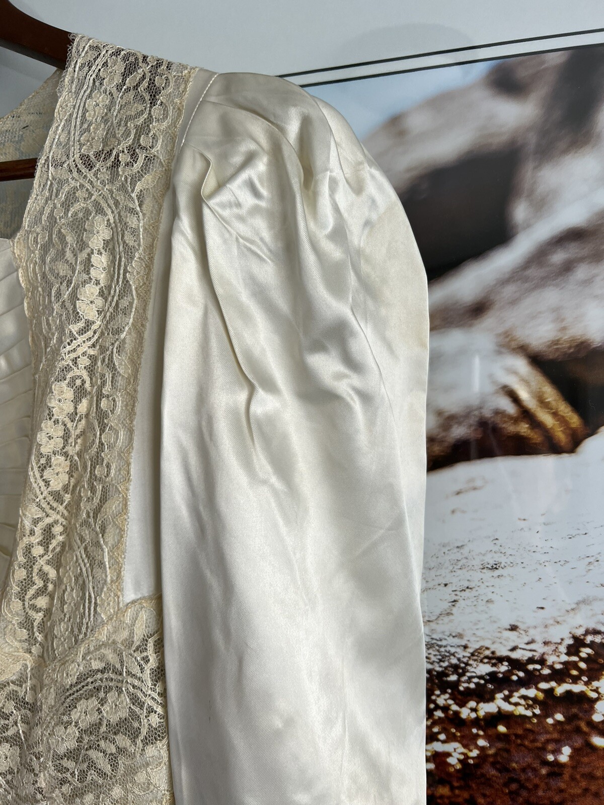 VINTAGE SILK AND LACE WEDDING DRESS ECRU SMALL/X SMALL