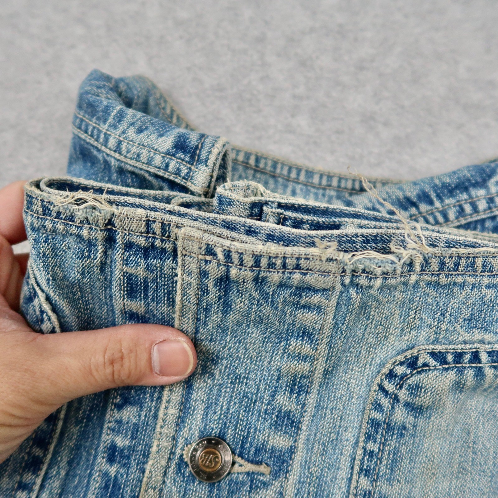 Vintage St Johns Bay Women M Medium Denim Vest Blue Cotton Button Front Workwear
