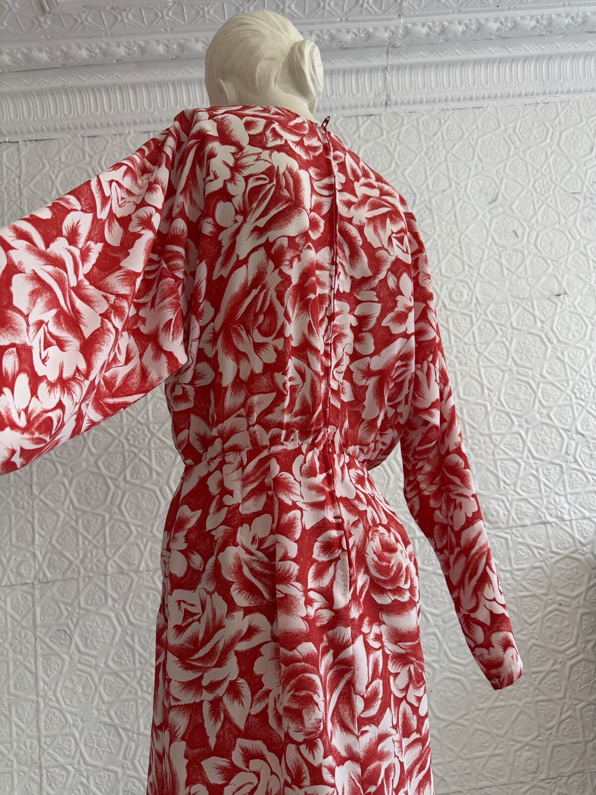 Vintage Dress 1980s Rose Print-romantic-Red-white-Daydress-floral-Small/medium