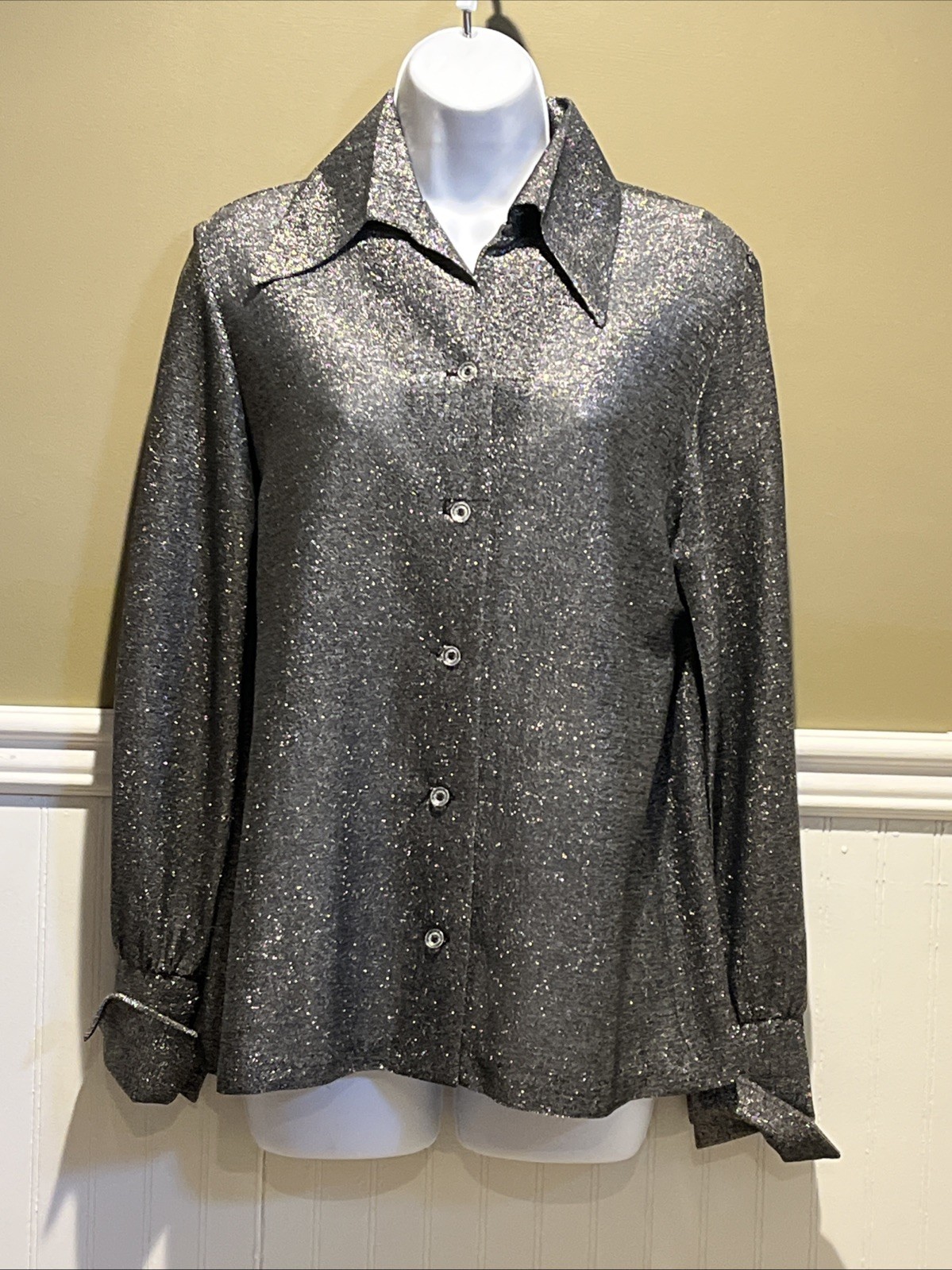 Vintage Styled By Terry Chicago Silver Metallic LS Womens Button Blouse 70s?
