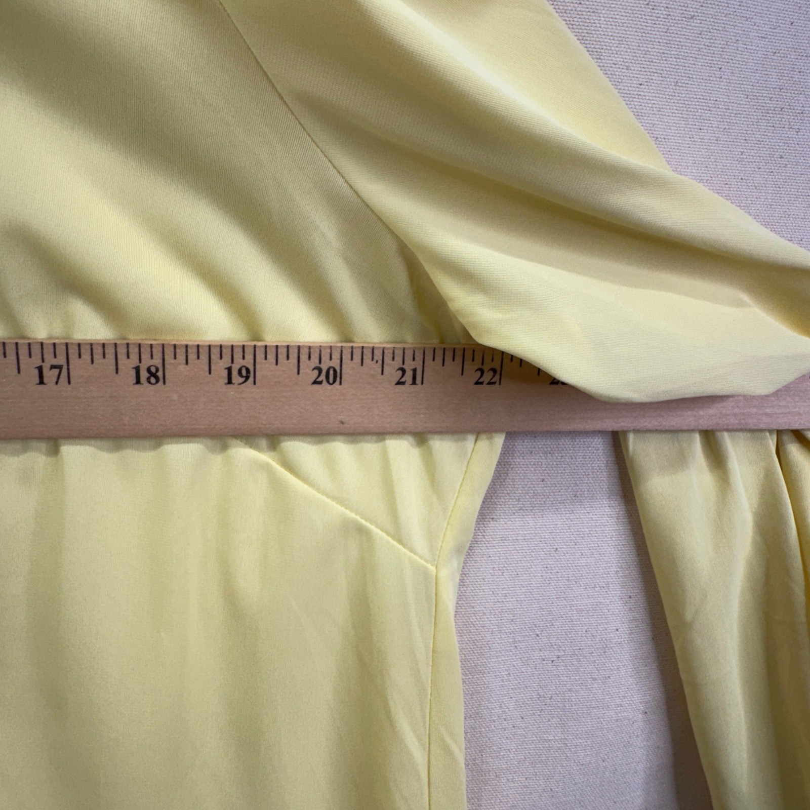 Gossard Artemis Zip Front Robe Large Yellow Vintage Lace Trim Loungewear *Stains