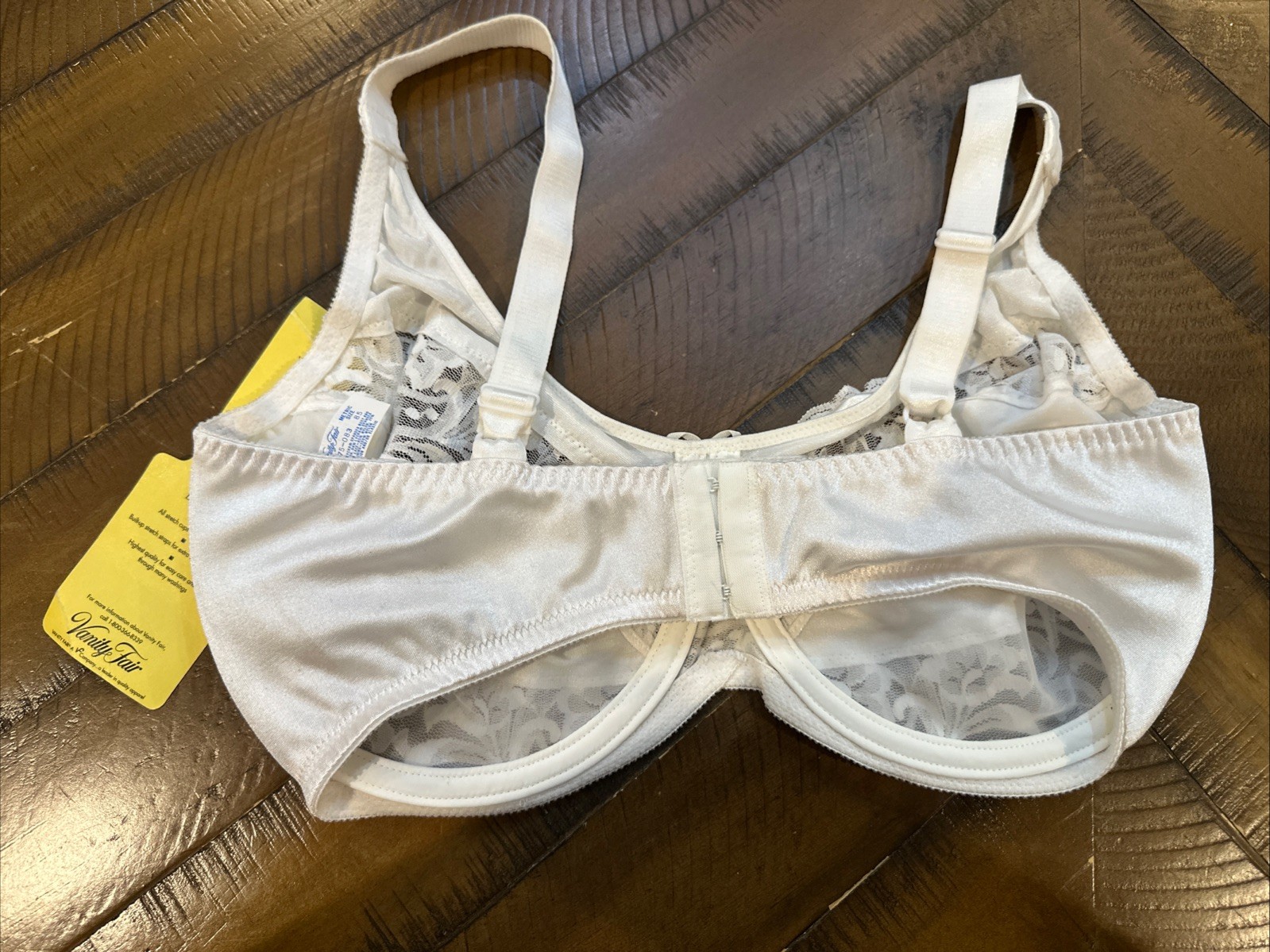 Vanity Fair Vintage Bra 38DD Full Figure Underwire. Lace Treasure