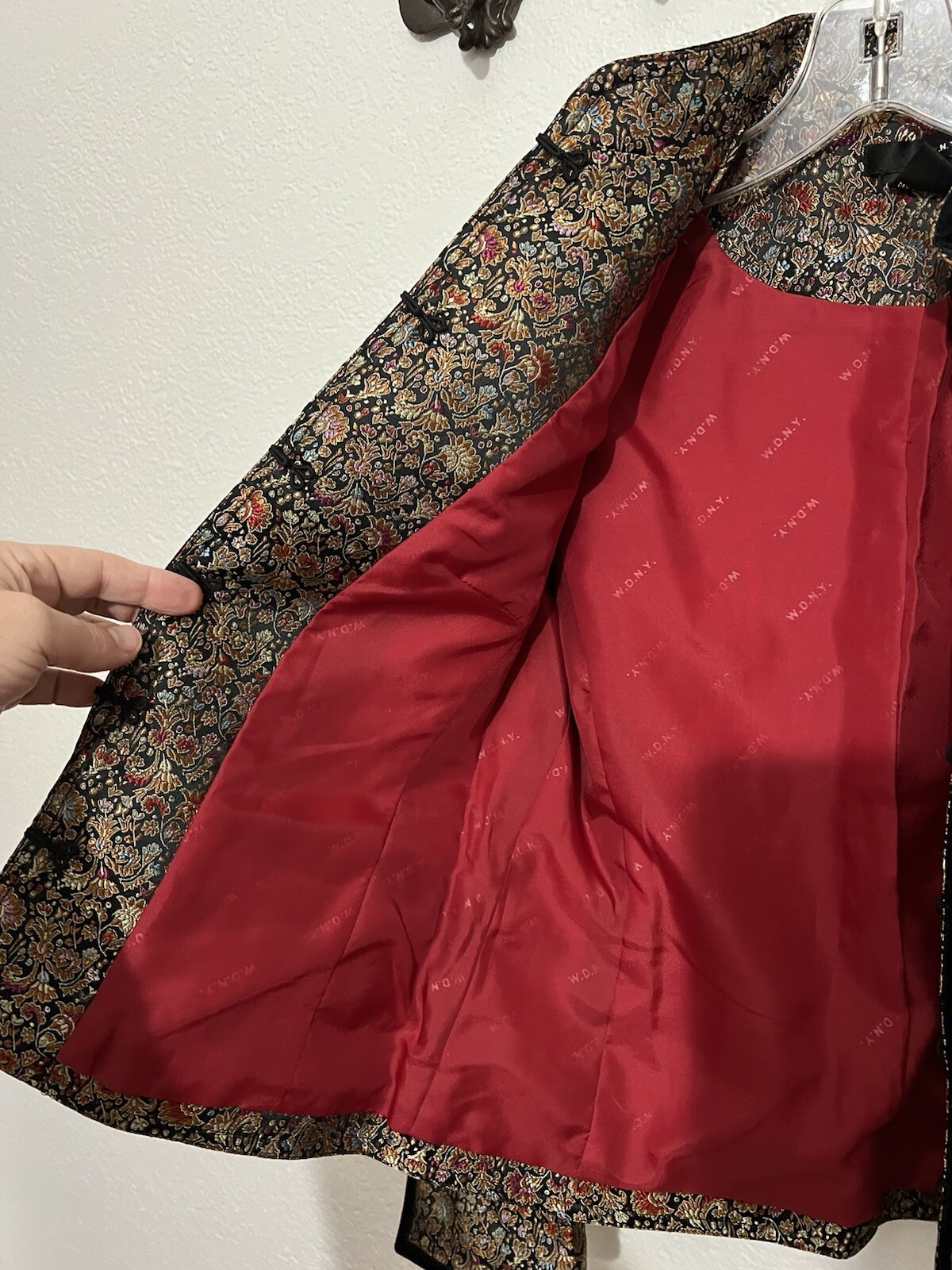 Vintage WDNY Size 4 Mandarin Asian Tapestry Brocade Embroidered Retro Jacket