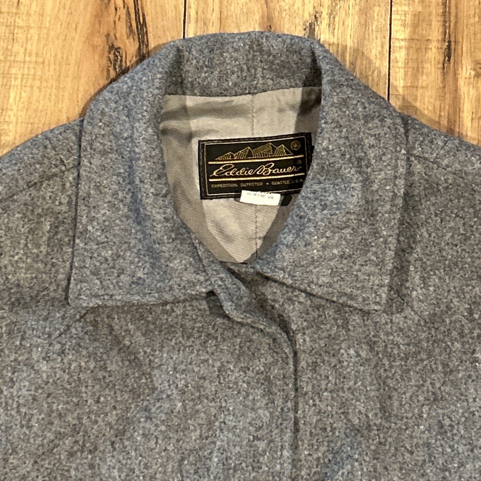 Vintage C.C. Filson Co Eddie Bauer Women’s Cape Size M 100% Virgin Wool Gray USA