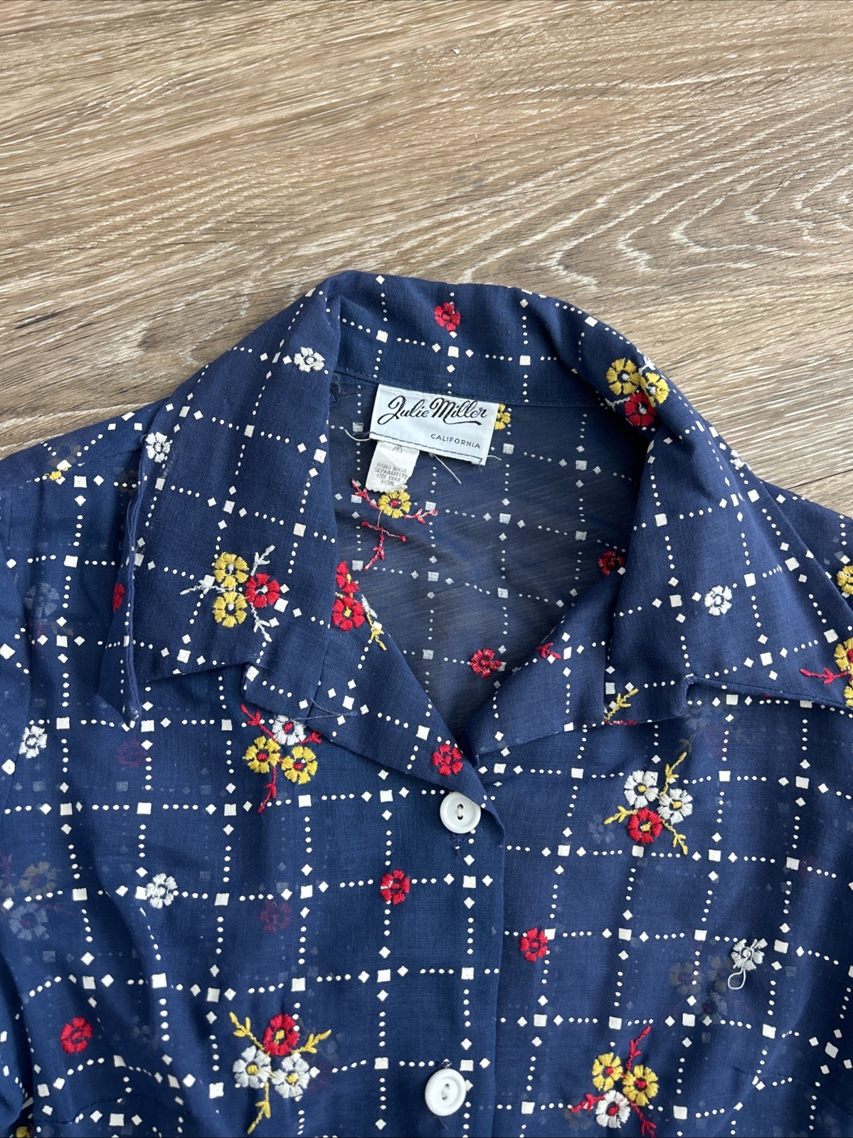 Vtg Womens JULIE MILLER California Blouse Hand Embroidered Sheer Shirt Navy Sz6