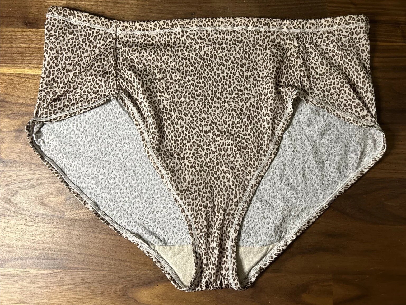 Vtg BALI Fit Your Curves Satin Panties 2XL/9 Animal Print Second Skin Hi Cut