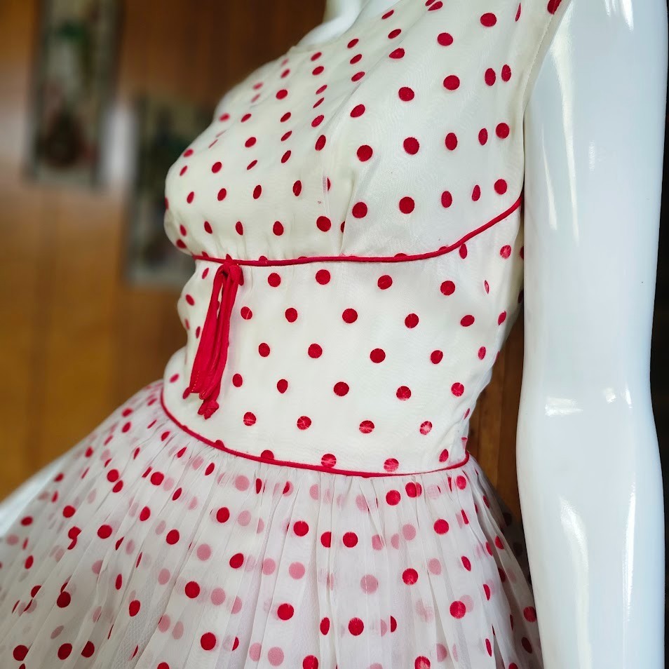 Vintage 50s Flocked Cherry Red Polka Dot Organza Shelf Bust Prom Wedding Dress S