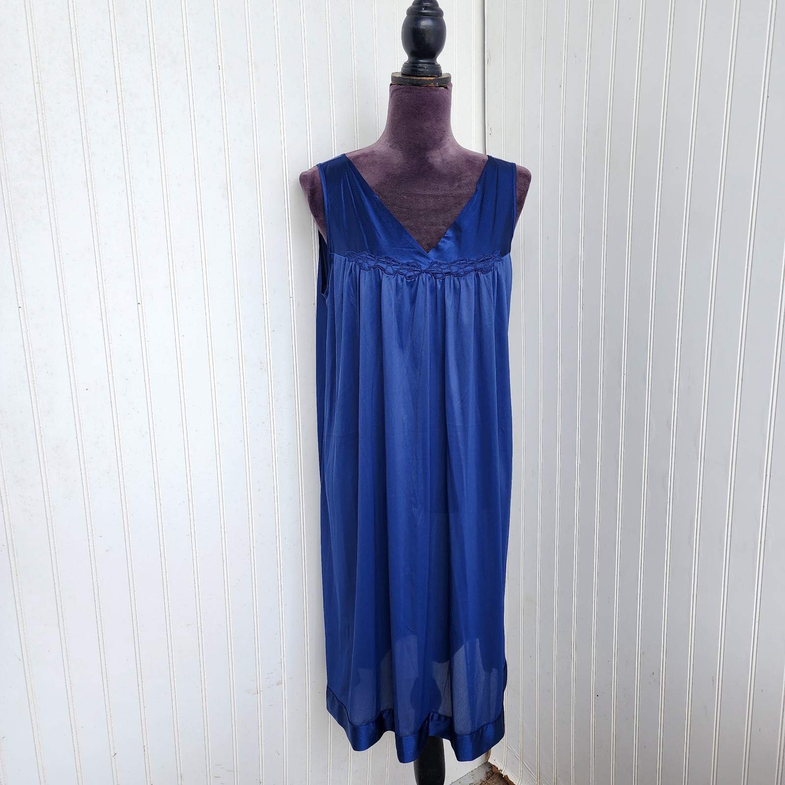 Vtg Vanity Fair Short Nightgown Style 30-107 Periwinkle NavyBlue Nylon USA M