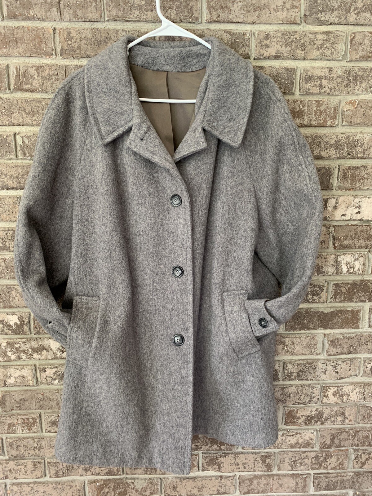 Wool Women Coat Union Label Vintage Big Button Wide Collar Pocket size 20.5 USA