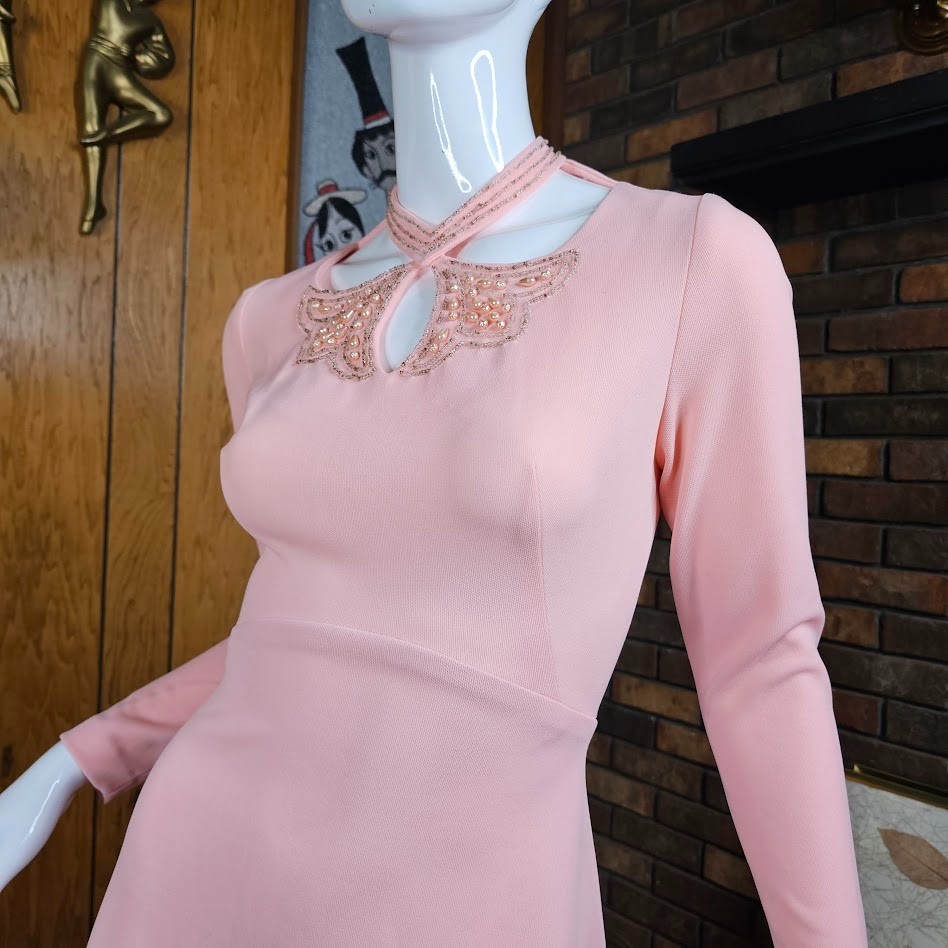 Vtg 70s Mod Bubblegum Pink Beaded Cut Out Neckline Alfred Werber Evening Dress M
