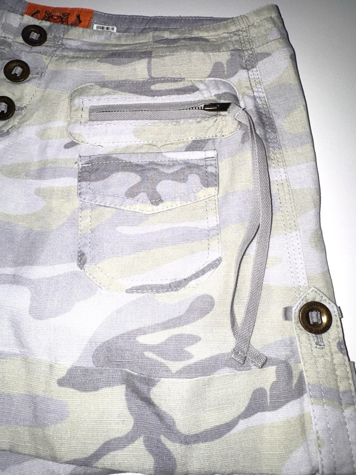 RARE Y2K Juicy Couture Low Rise Camo Cargo Chino Shorts Size 2 EUC Linen Blend