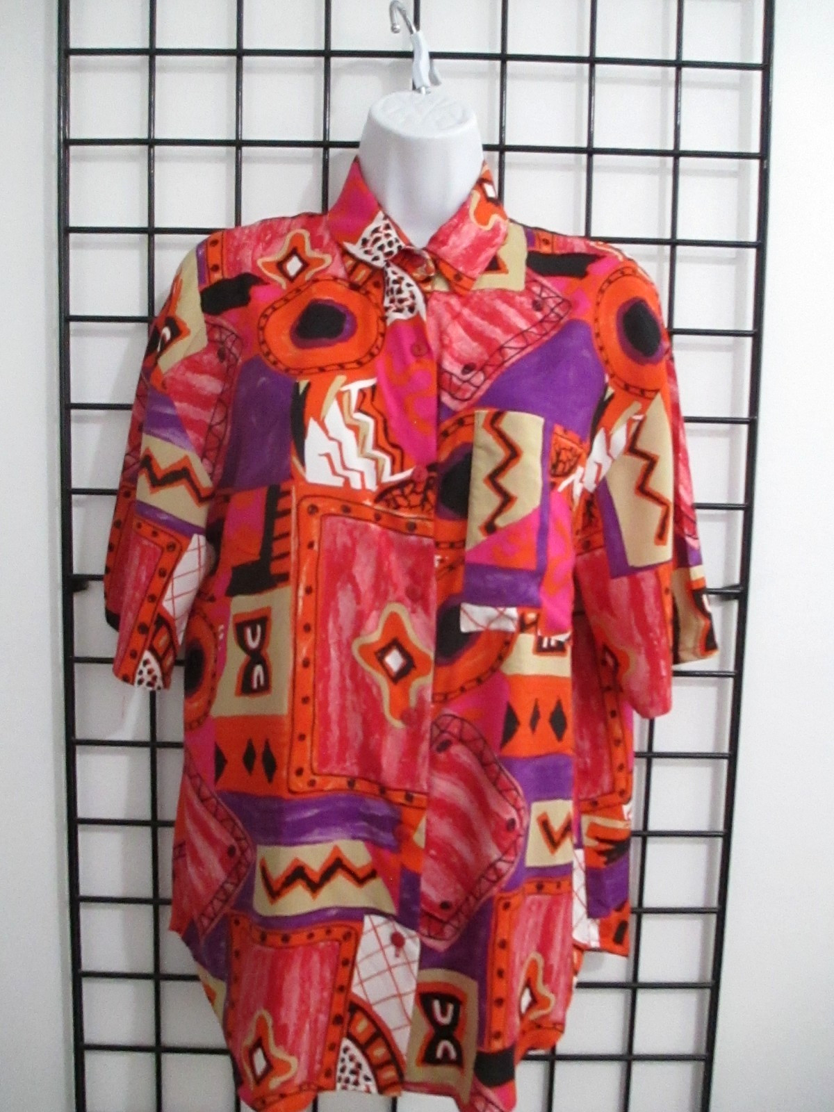 VINTAGE BOBBIE BROOKS / USA 🌸 MEDIUM ==BOLD PRINT / SHORT SLEEVE BLOUSE