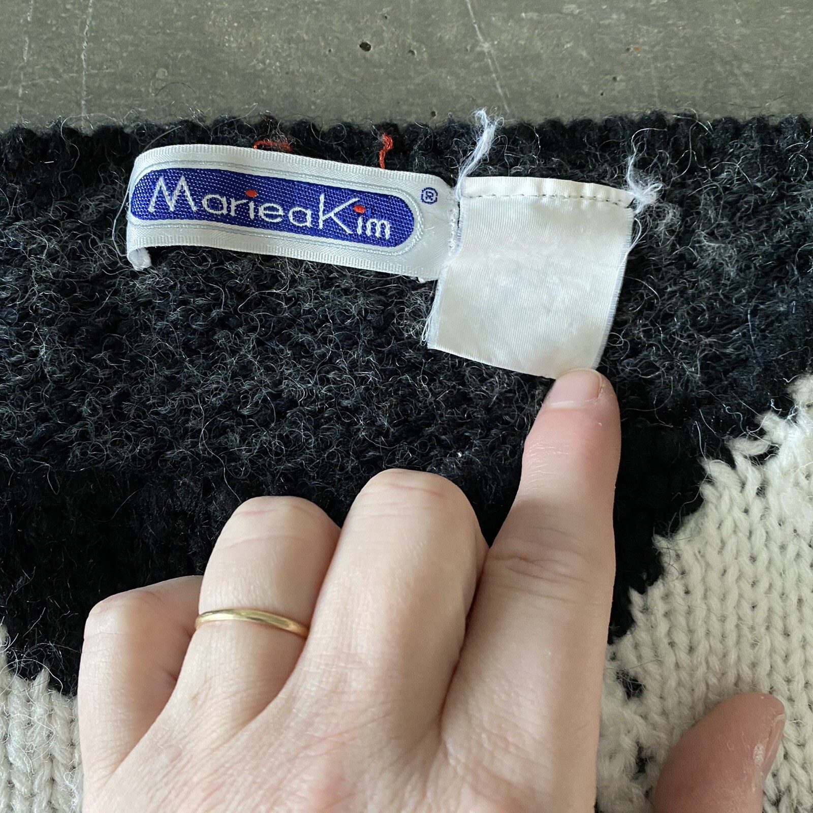 Vintage Mariea Kim Wool? 80’s Knit Textured Sweater Grey Medium Abstract