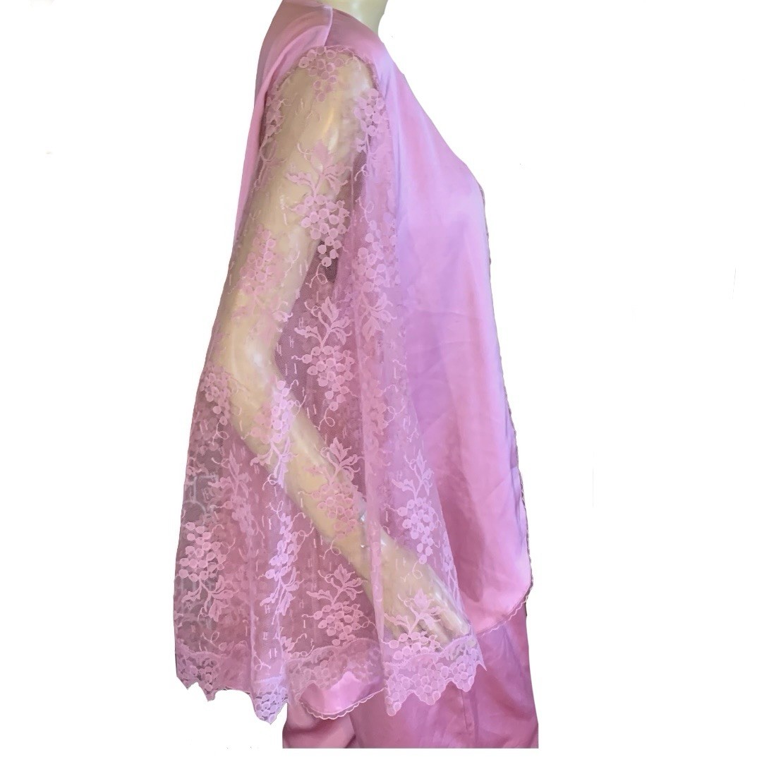 VINTAGE 1970’S GLYDONS HOLLYWOOD PINK SATIN & LACE PAJAMA SET NWT SIZE M/L