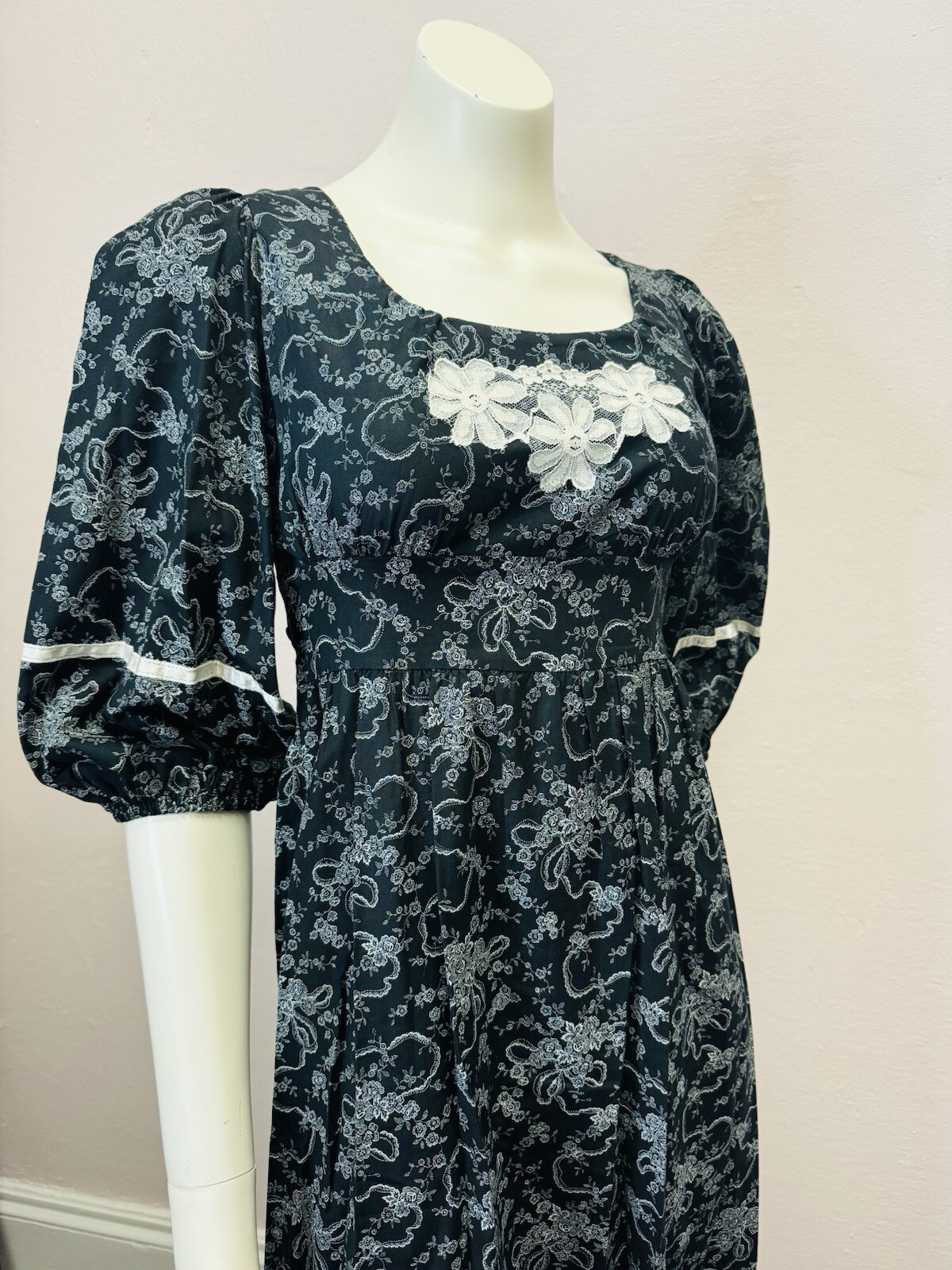 Vintage 70’s paper moon Gunne dress goth black floral prairie maxi 7 fits 9