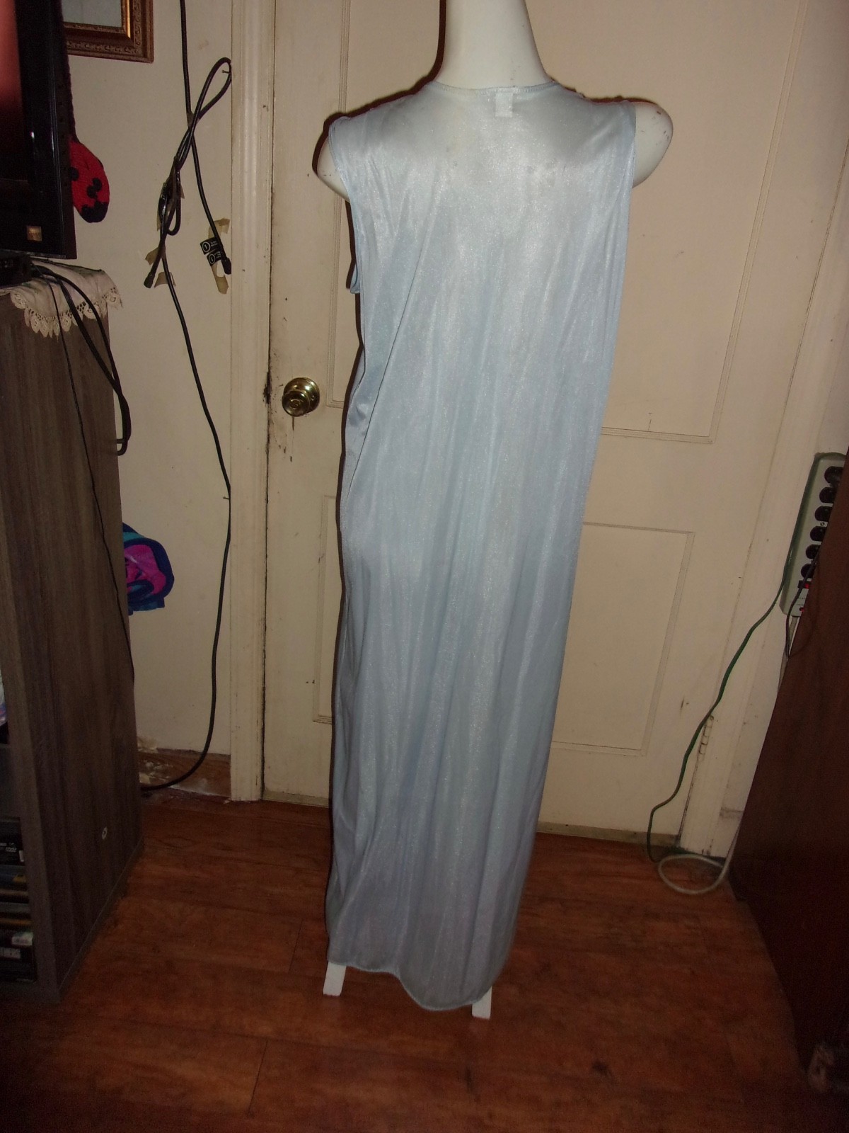 VTG. Peignoir Set Long Blue Pink Satin New Large Rikki !960’s White Flower Lace