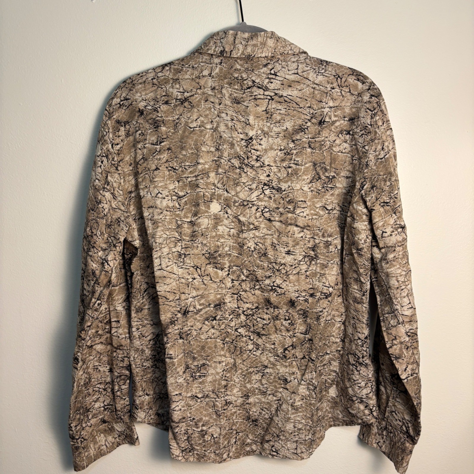 Chico’s SILK Blend Button Up Blouse Women’s Medium Animal Print Career Top