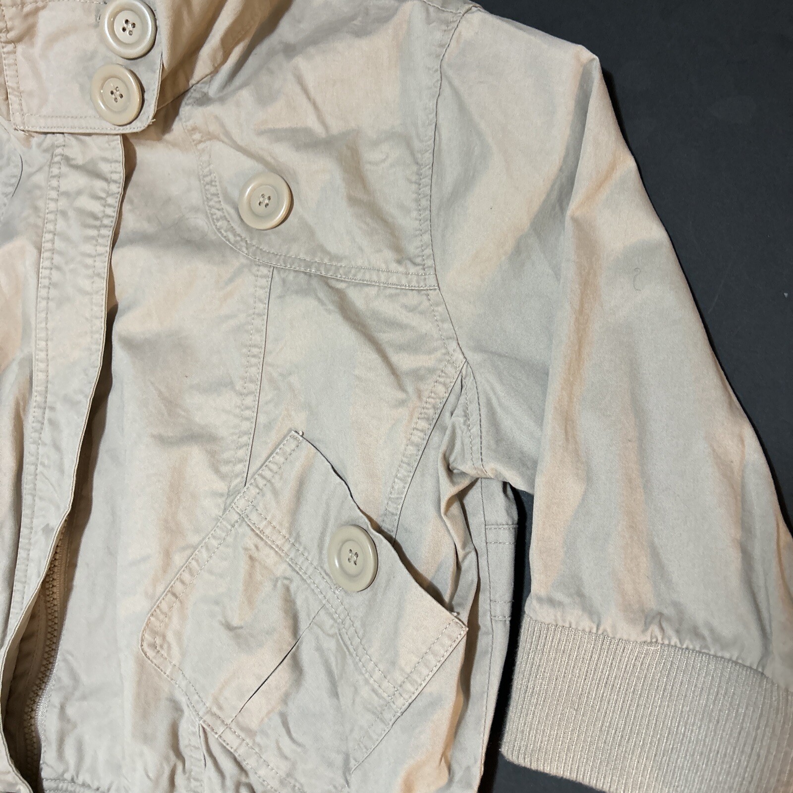 Rue21 Beige Short Cropped Jacket 3/4 Sleeve Size XL 6 Large Buttons Two Pockets
