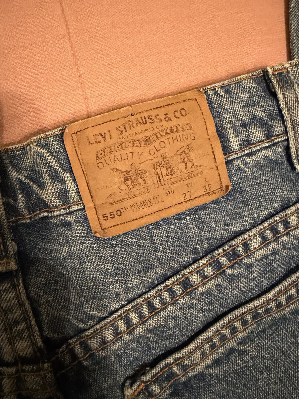 Levi Jean 27×32 Orange Tab 550 Relaxed Fit Tapered Leg Student