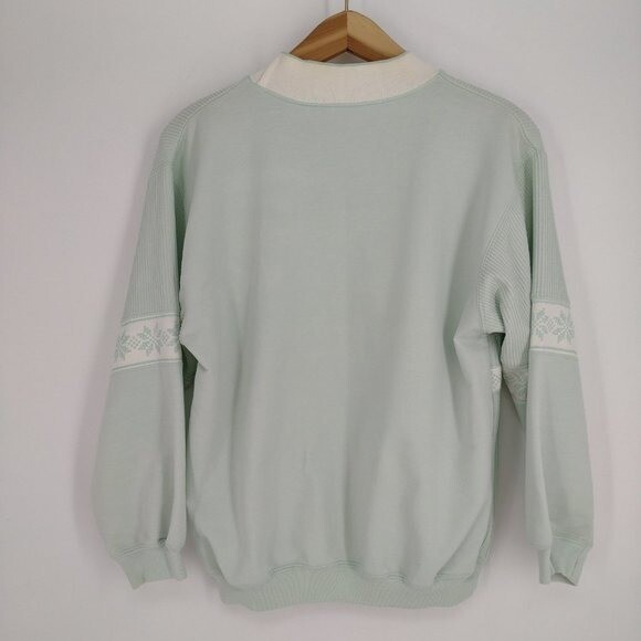 Vintage Light Green & White Winter Christmas Design Ribbed Grandma Sweatshirt