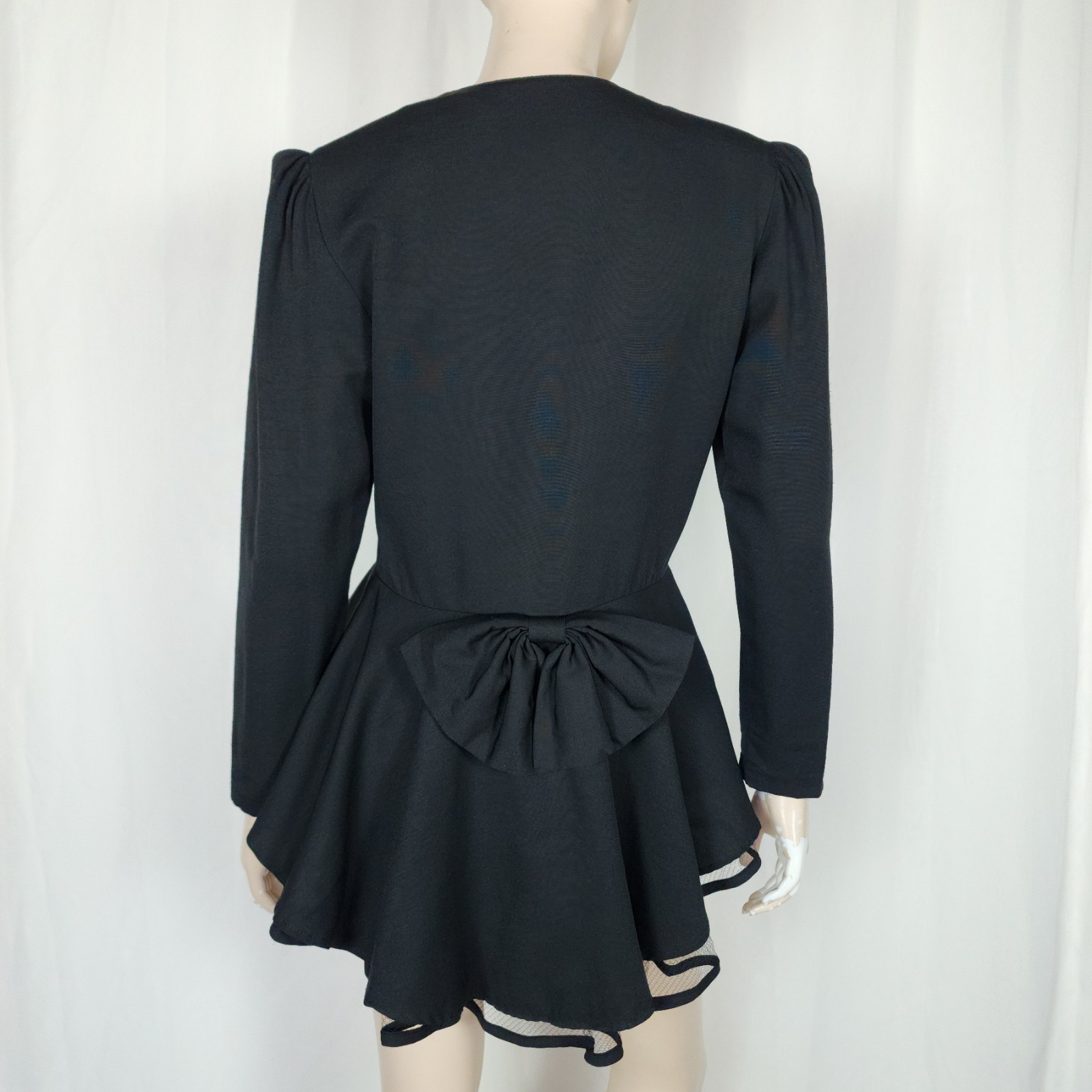 Vtg 80s flirty peplum tuxedo blazer with peekaboo crinoline black M