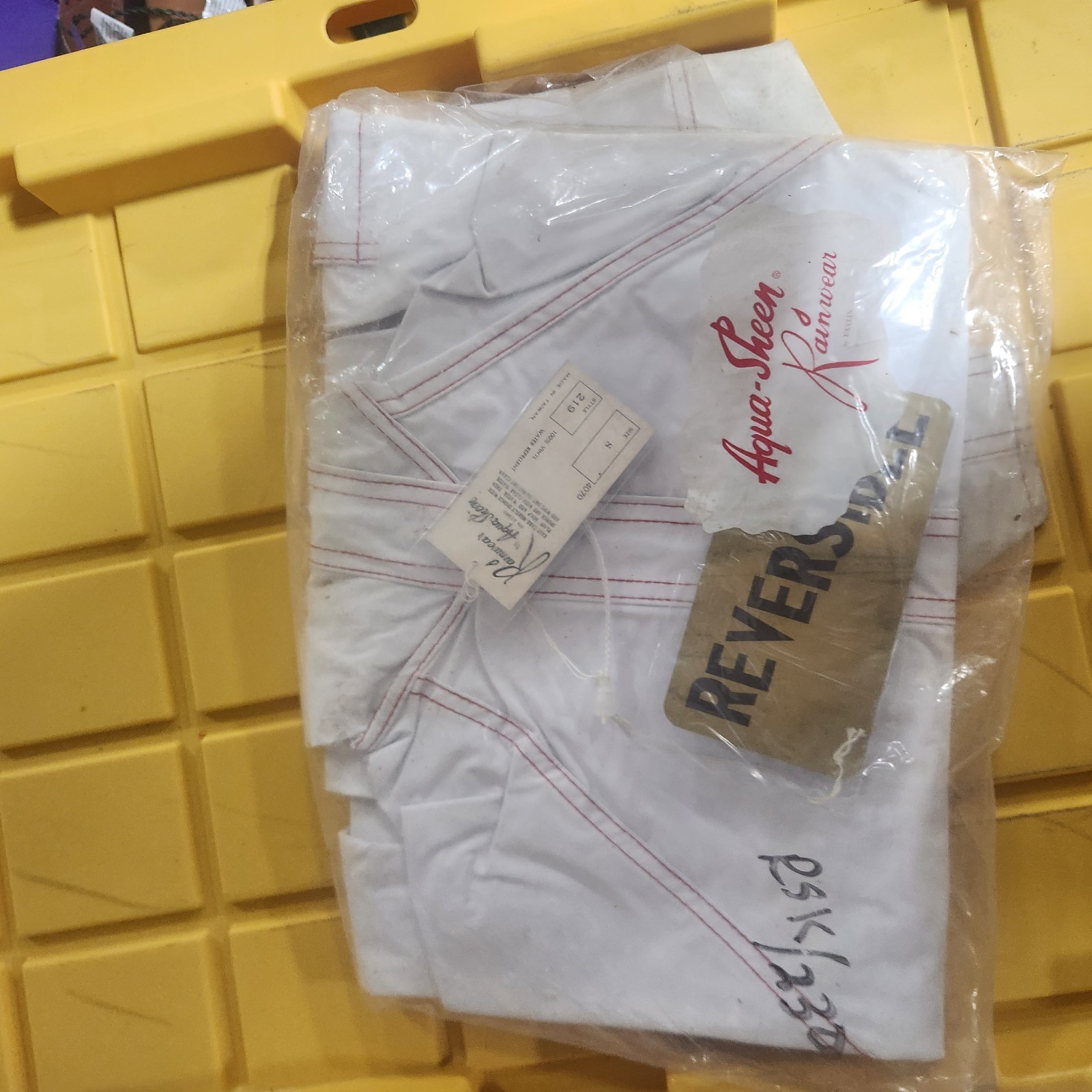 80s Aqua Sheen White Vinyl Rubber Stadium Raincoat Nos Size Medium Jacket H35