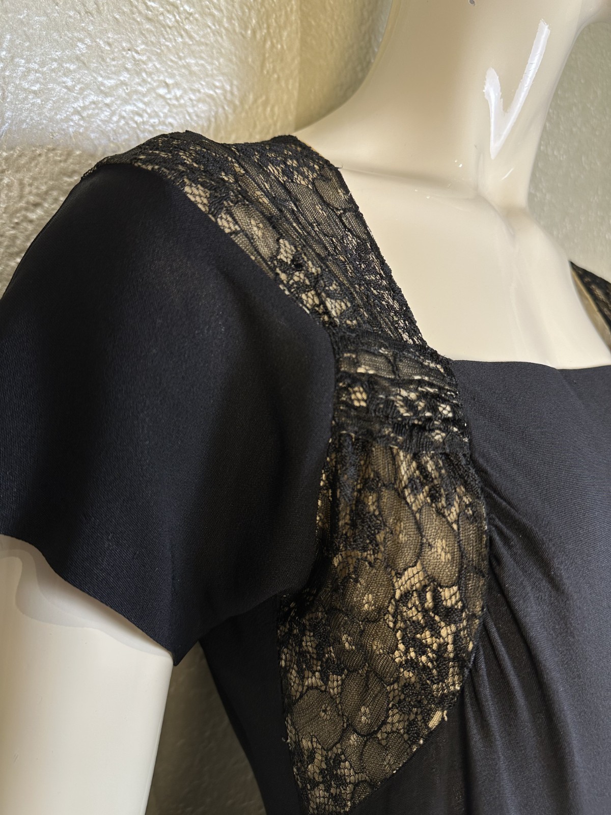 Vintage 1940s Ladies Handmade Black Rayon Dress w/ Silk Lace Shoulder Yoke XS