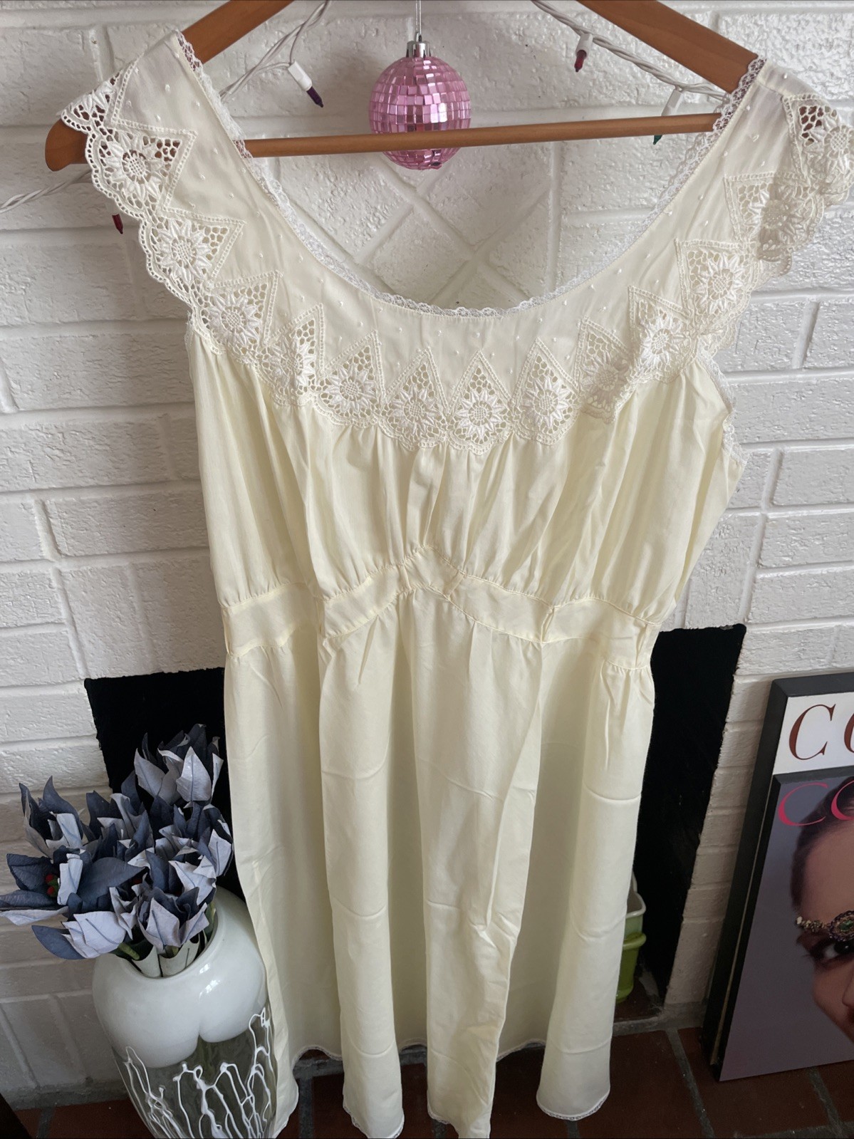 Vintage Godfried 50’s Gown & Robe Set Size 38 Yellow W/Eyelet Lace-Large- NOS