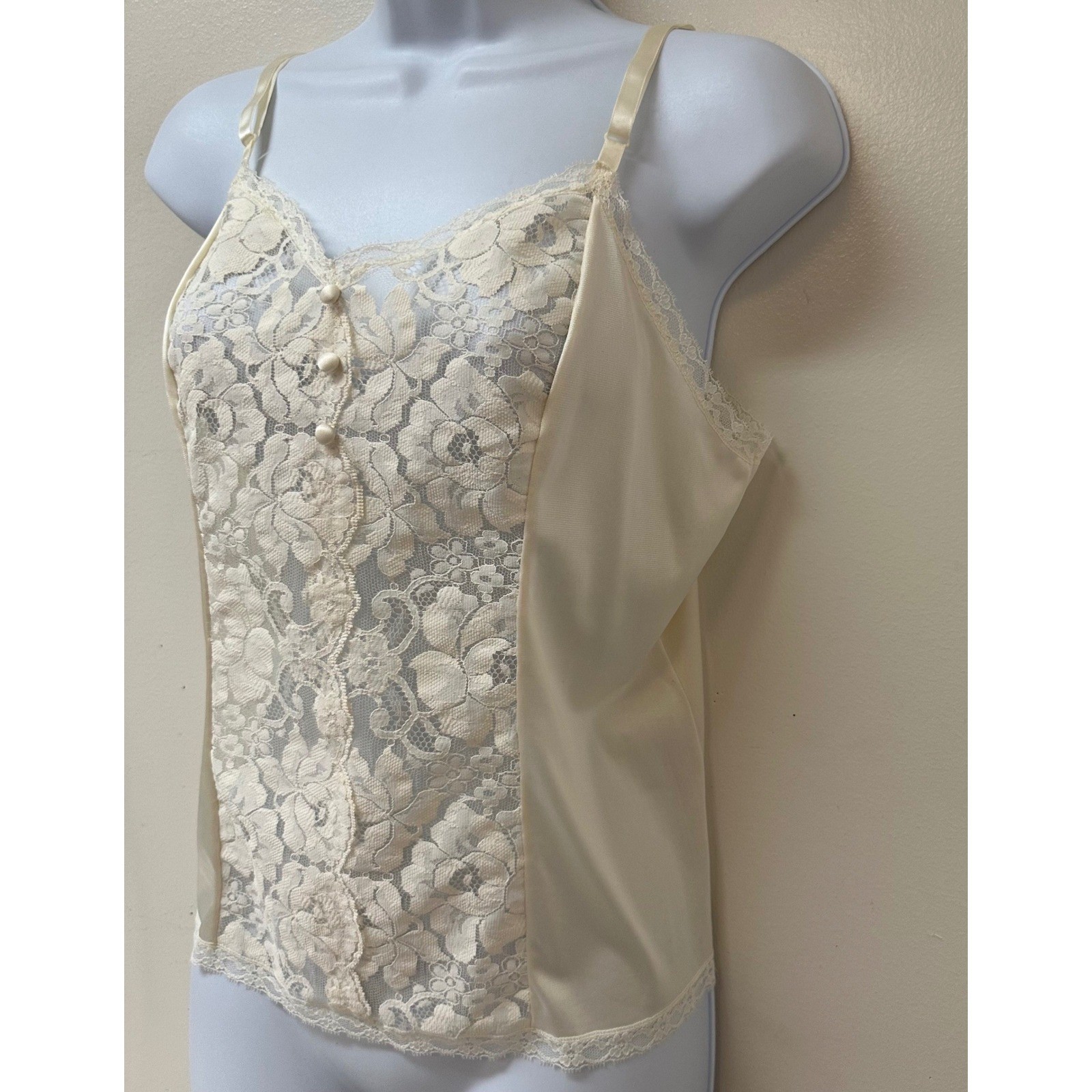 Vtg Sabrina Ivory Lace Camisole Top Antron III Nylon Adjustable Straps Size 36