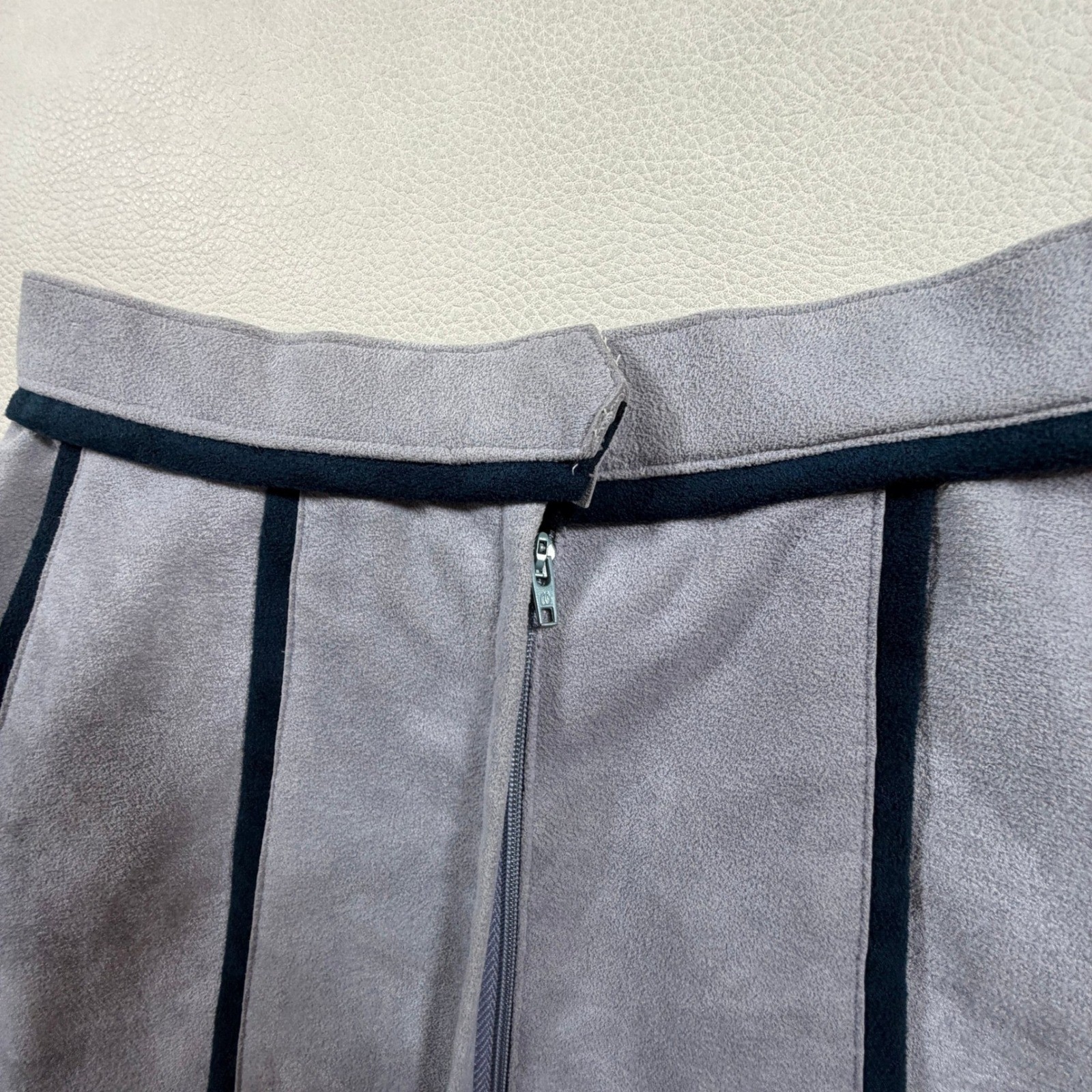 By Clarissa Vintage Ultra Suede Gray A-Line Midi Skirt Black Piping Size 6