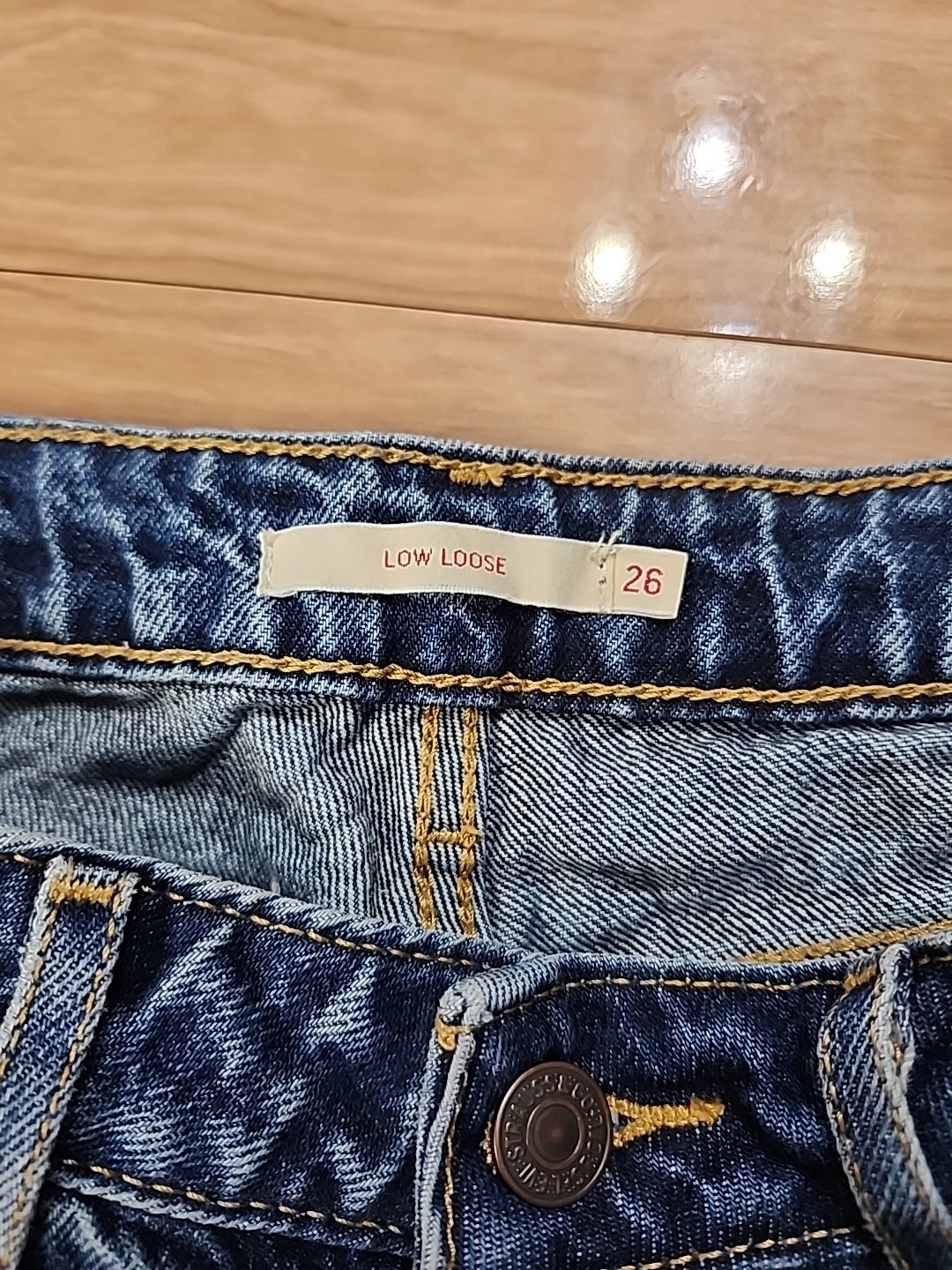 Vintage Levis With Big E Leather Patch Acid Wash Blue Low Loose Sz 26×32 Frayed
