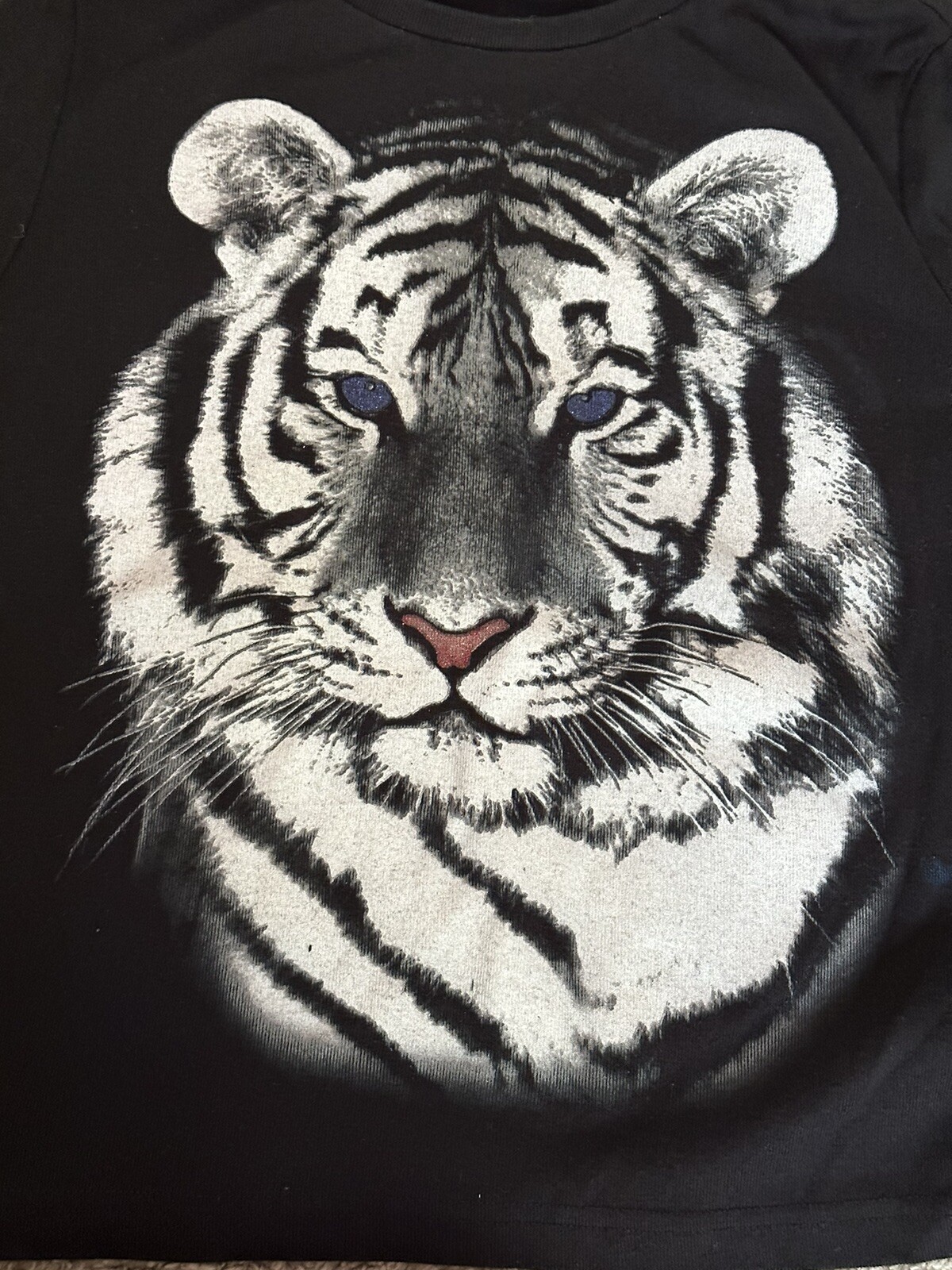Vintage 90s Fiorlini International 3/4 white Tiger graphic Shirt Women’s medium