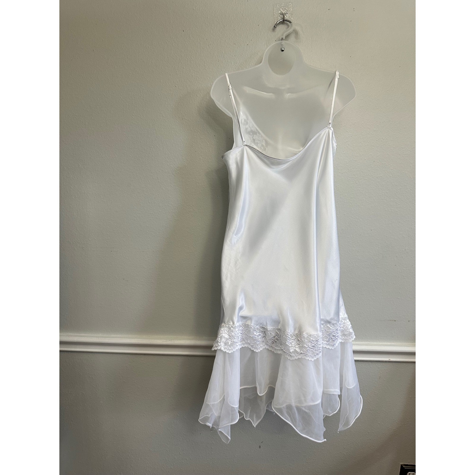 Vintage Lady Cameo Dallas White Satin Lace Nightgown Slip Dress Large USA Made