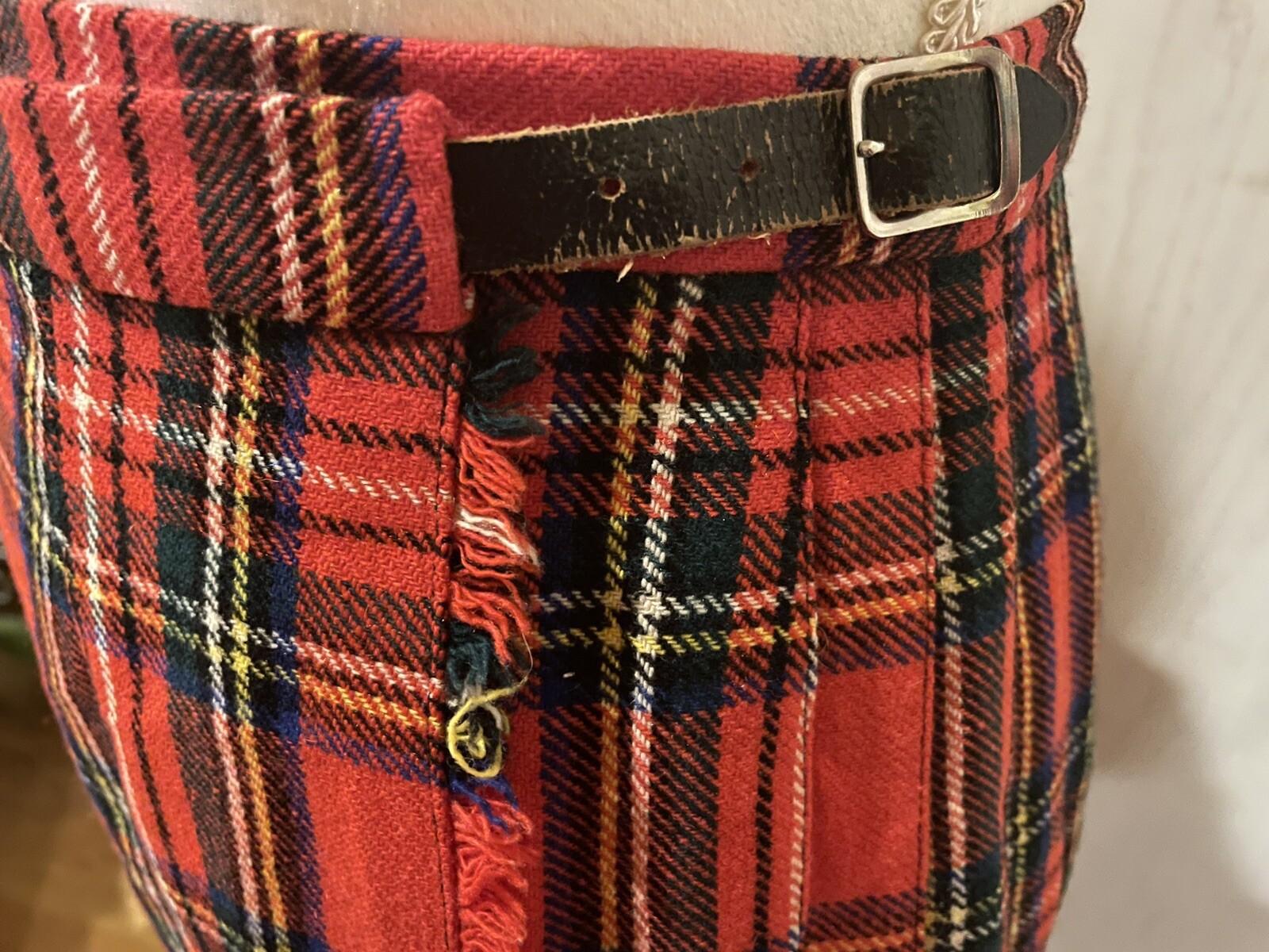 VTG Laird-Portch Skirt 24-26 in Waist Scotland Red Plaid Wool Kilt Pleated Wrap