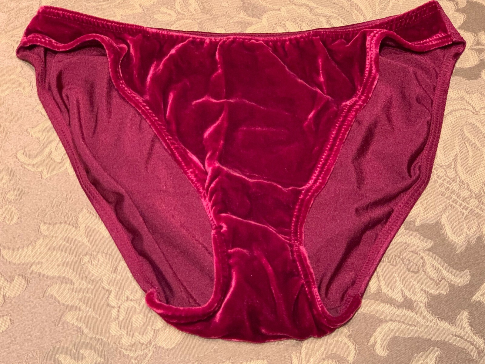 VINTAGE BURGUNDY RED VELVET SHIMMERY SATIN BACK HI-CUT BRIEF PANTIES ~ MEDIUM