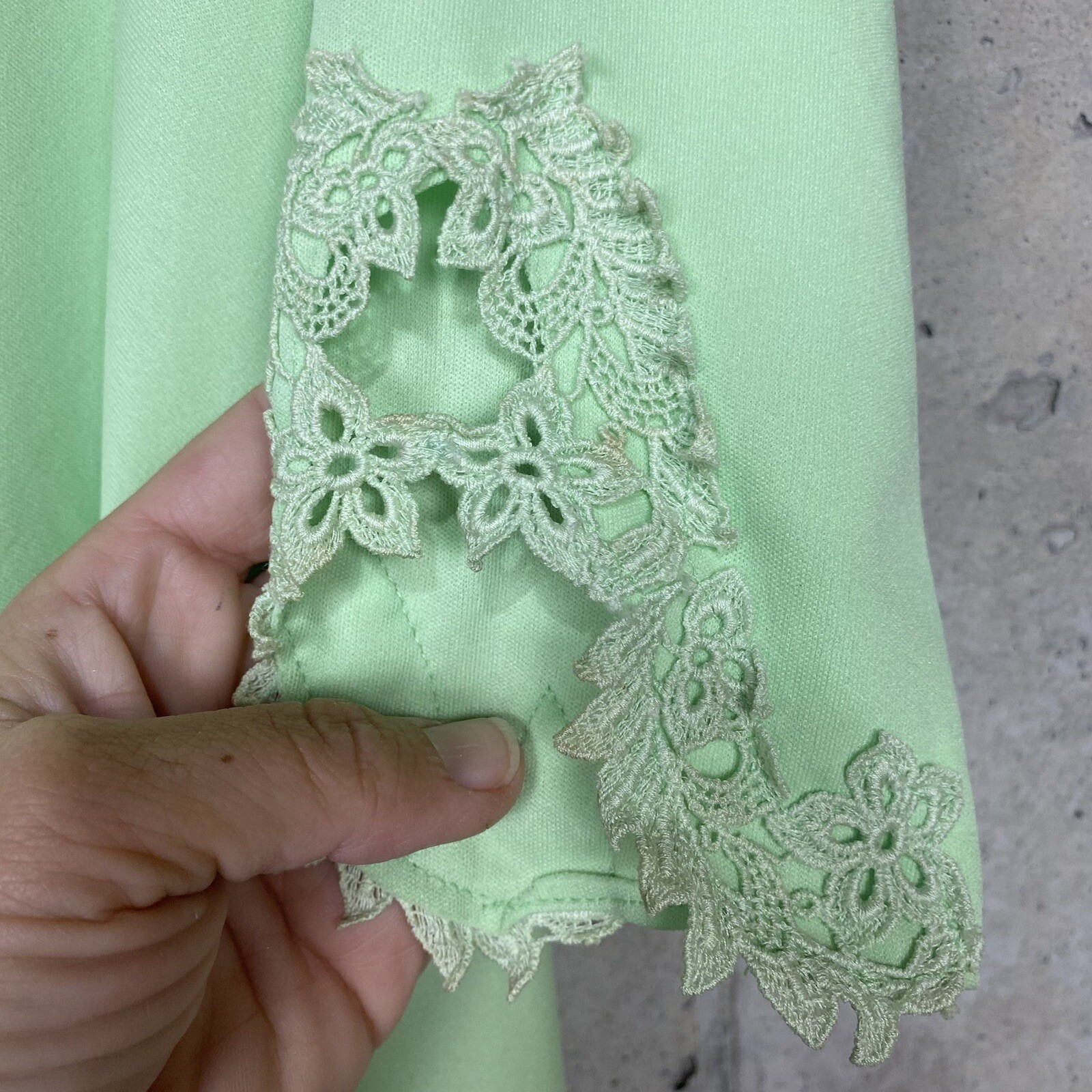 Vintage Sylvia Ann 70s mint green lace v neck fit and flare maxi dress med/large