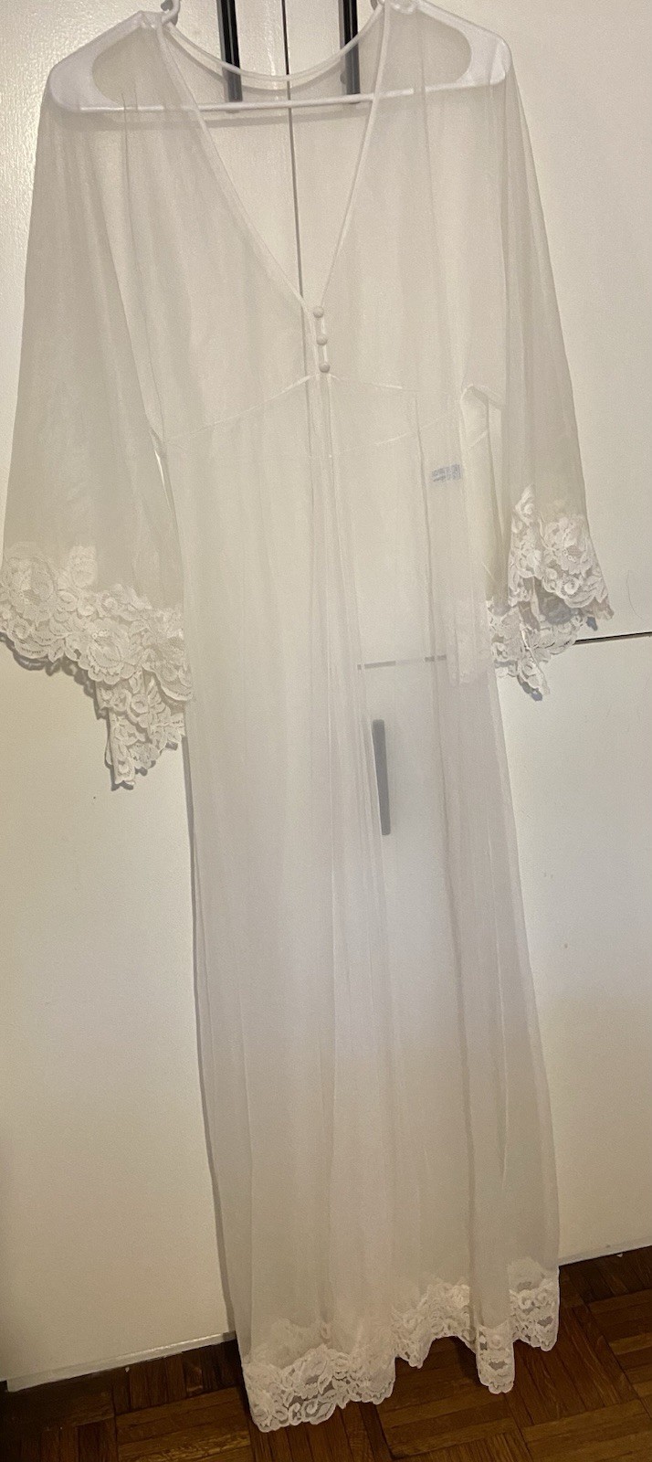 VTG Lingerie Glydons Slip Light Pink Robe White Set Fabric Covered Buttons ￼