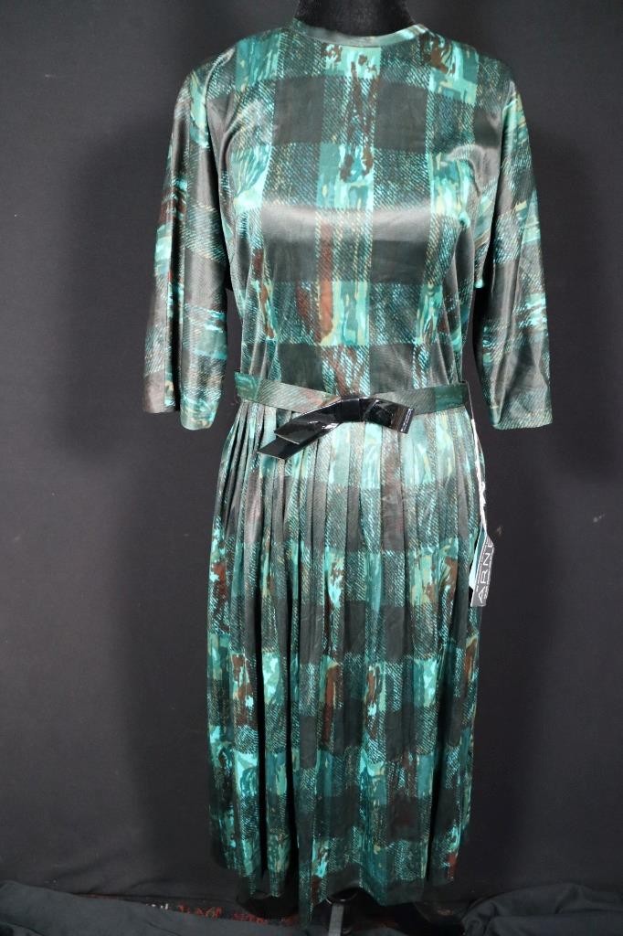 Vintage Deadstock 1960’S Never Worn Green Print Dress With Tags Size 8-10