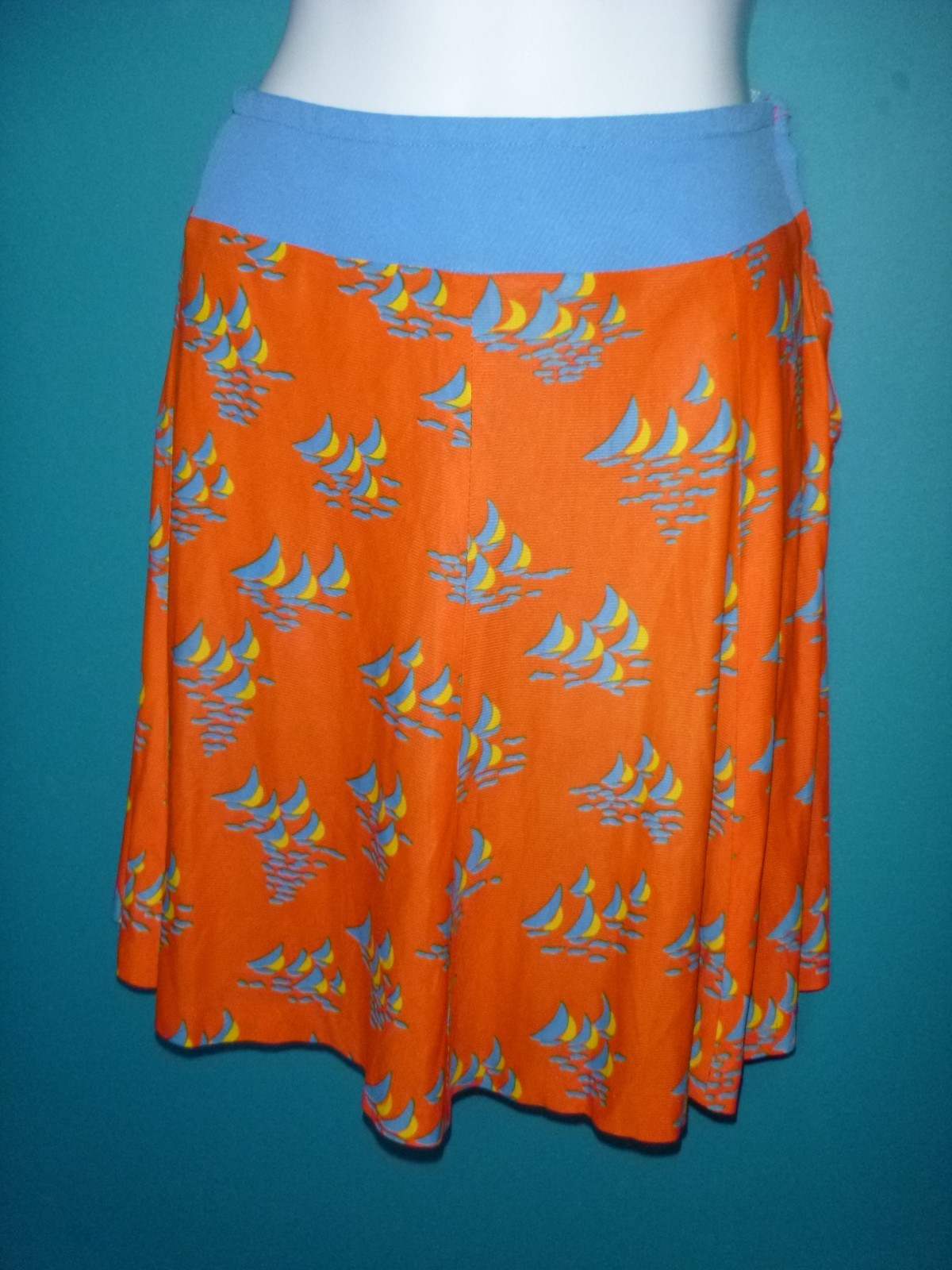 Vtg 60s MOD Knit Mini Skirt Red W/ Blue & Yellow Sailboats Sz XS/S