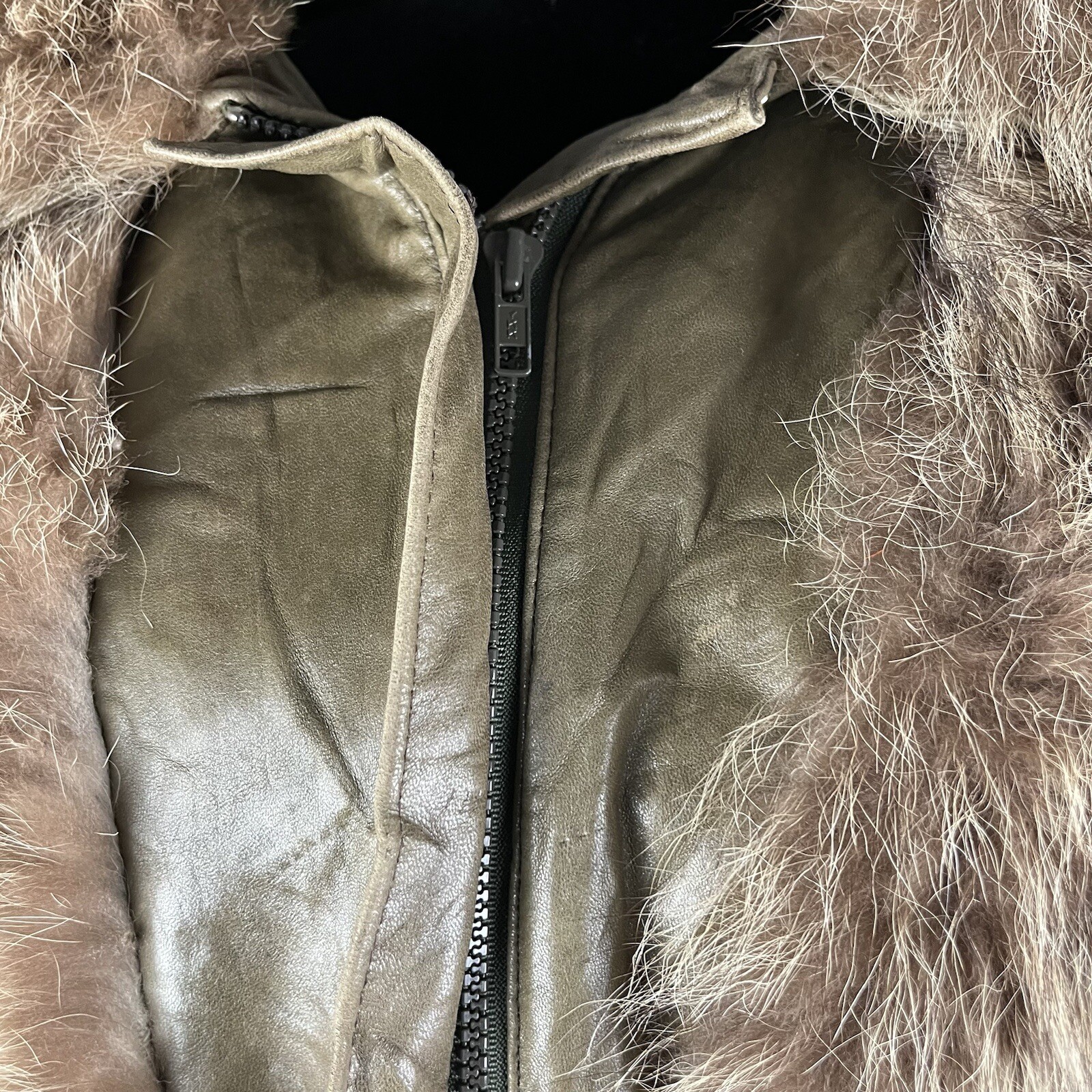 Rare Authentic Vintage Raccoon Fur Olive Leather Bomber Made in the USA – L/XL