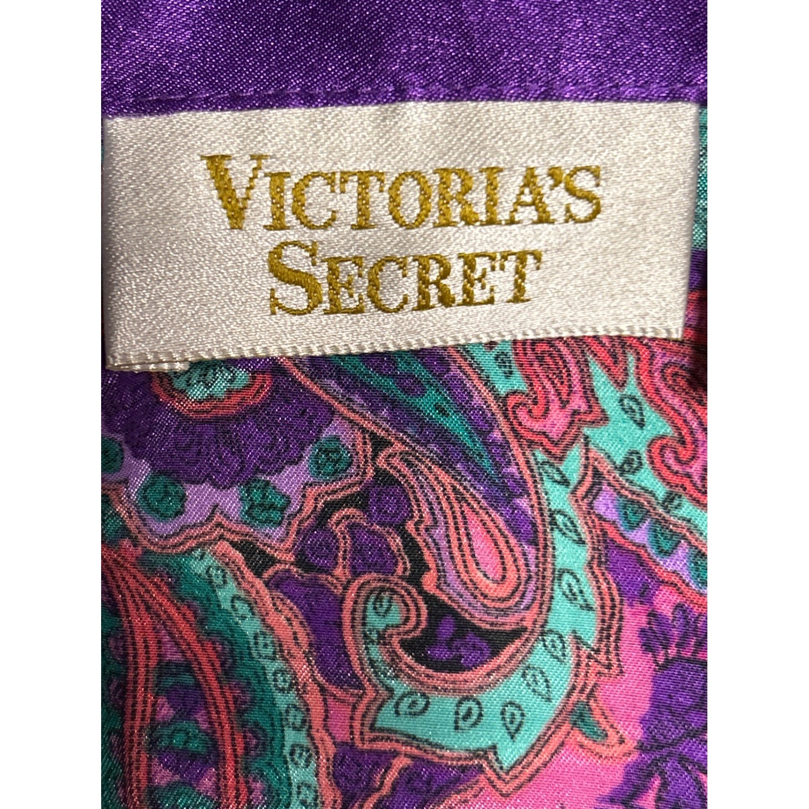 VTG Victorias Secret Gold Label Paisley Floral Satin Sleep Shirt Magenta P/S EUC