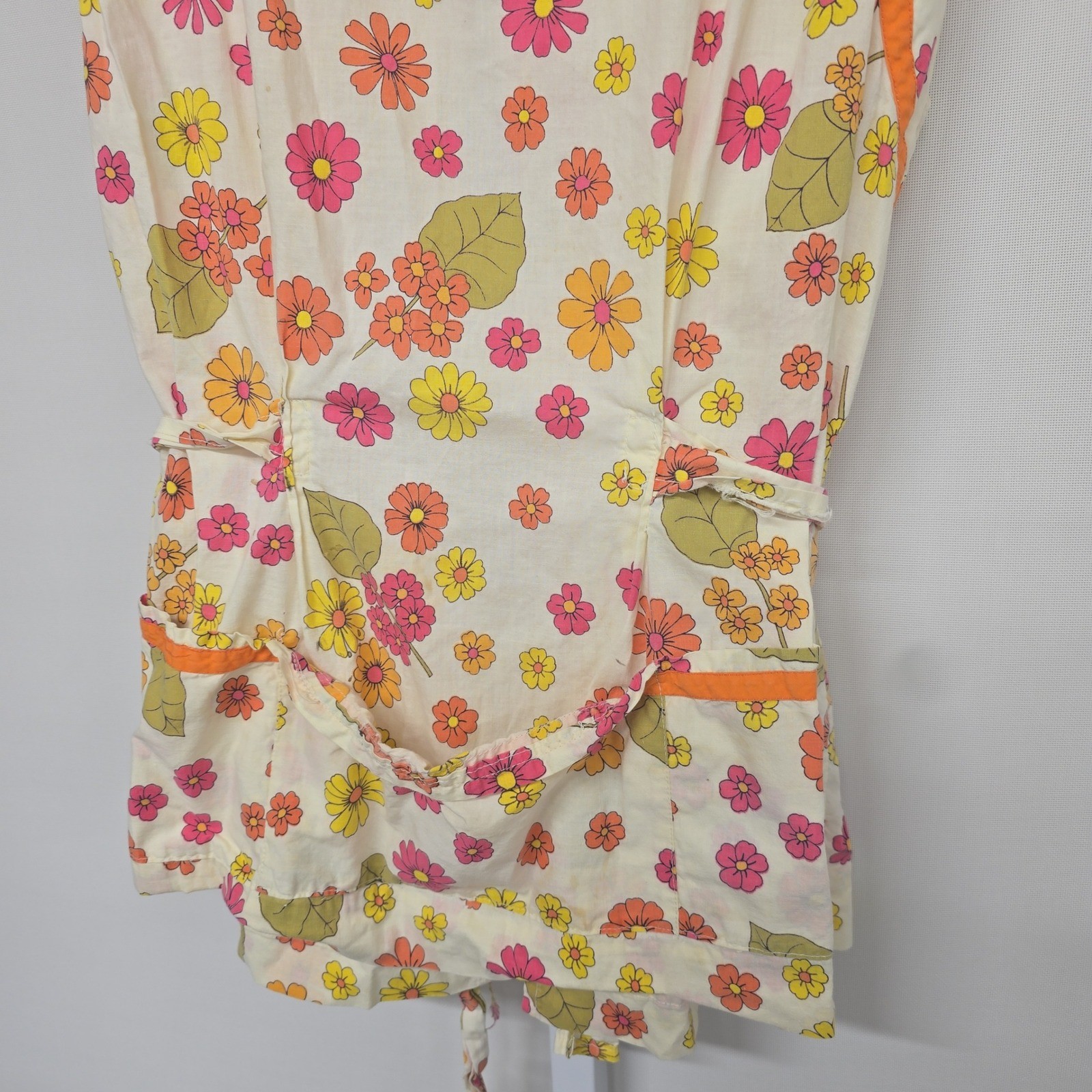 Vintage Floral Print Sleeveless Tie Back Top Orange Pink Yellow Mod 60s 70s