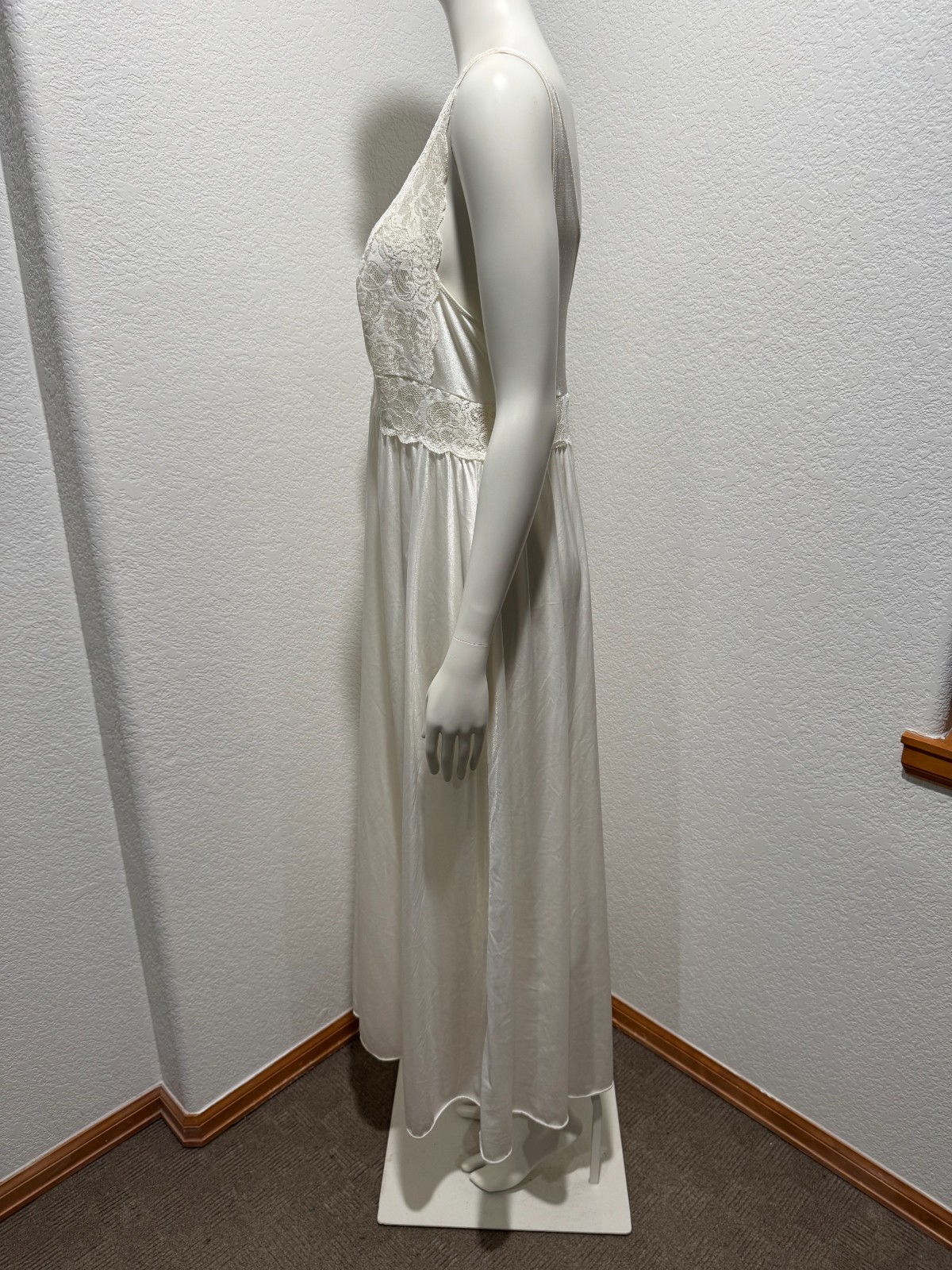 Vtg Shadowline Nightgown Slip Dress Full Sweep Maxi Lace Sz L Nylon Ivory Bridal