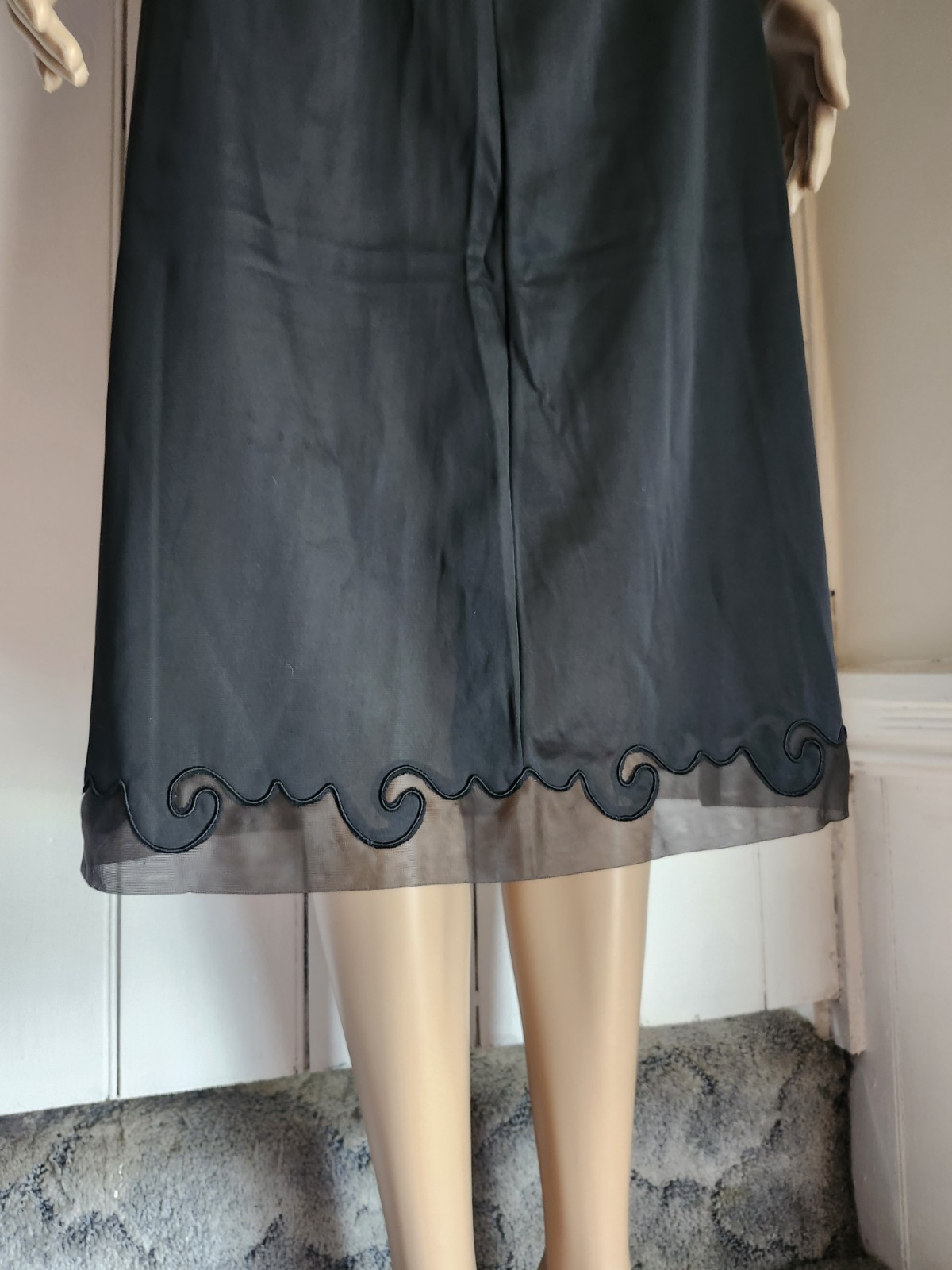 Rare Vintage 1950s Yolande Half Slip Nylon Black Swirl Lace Hem Pillow Tab Sz M