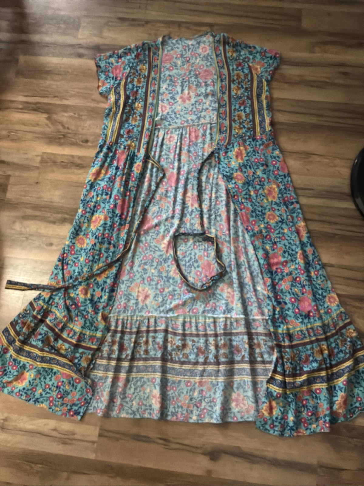 VINTAGE Hippie Women’s Wrap Dress Floral V-Neck Tiered Hemline Boho Size XXL