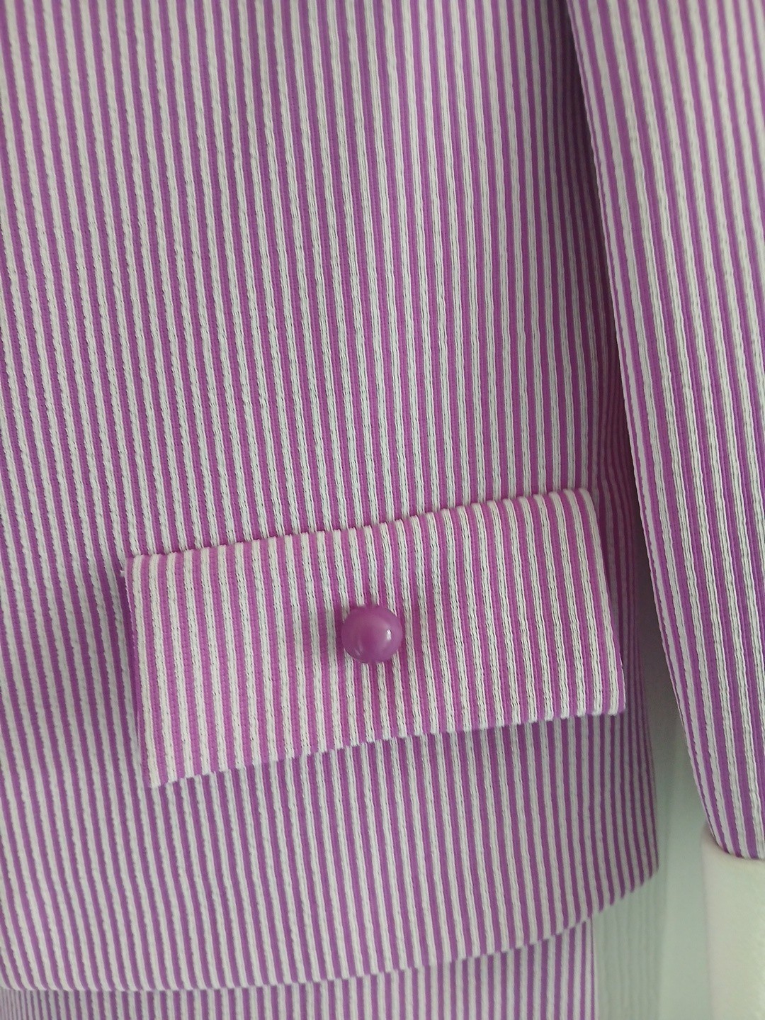 Women’s Vintage Purple/White Pinstripe Button-Down Jacket w/ Matching Skirt. M