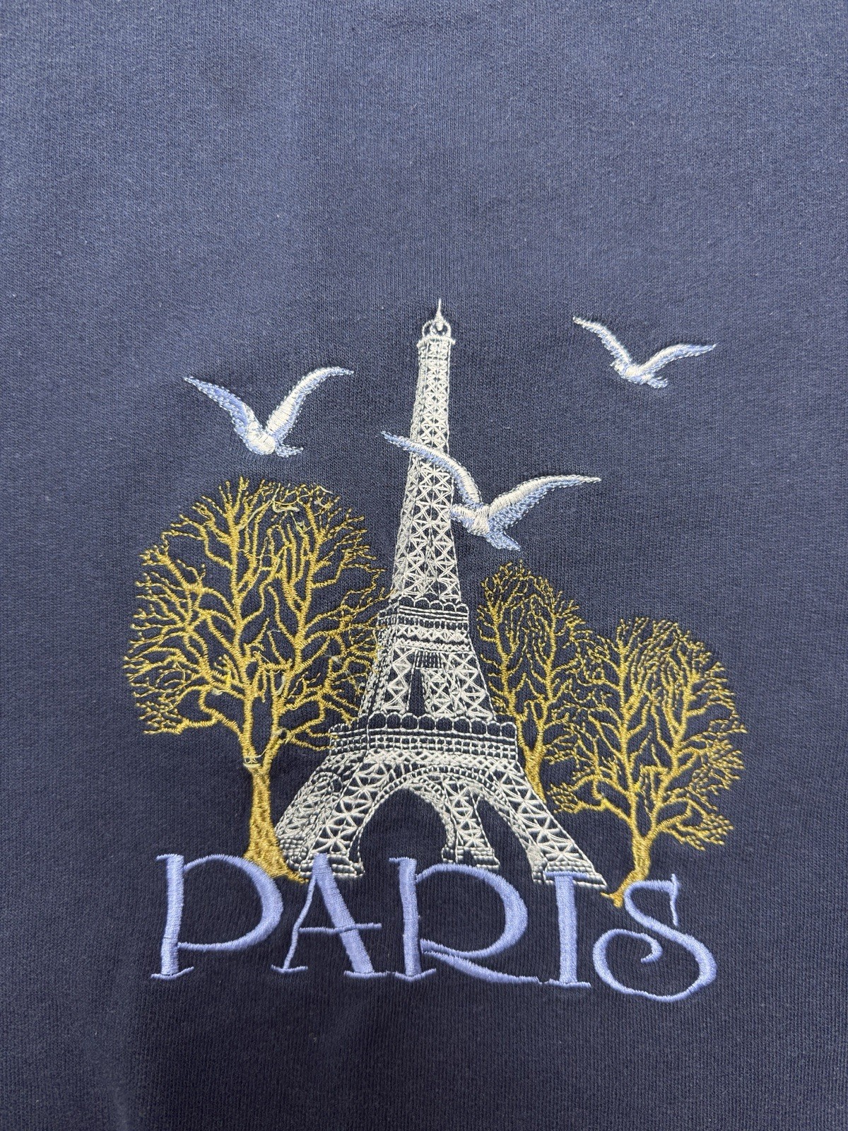 VTG Paris France Eiffel Tower Birds Travel France Estelle Crewneck Sweatshirt