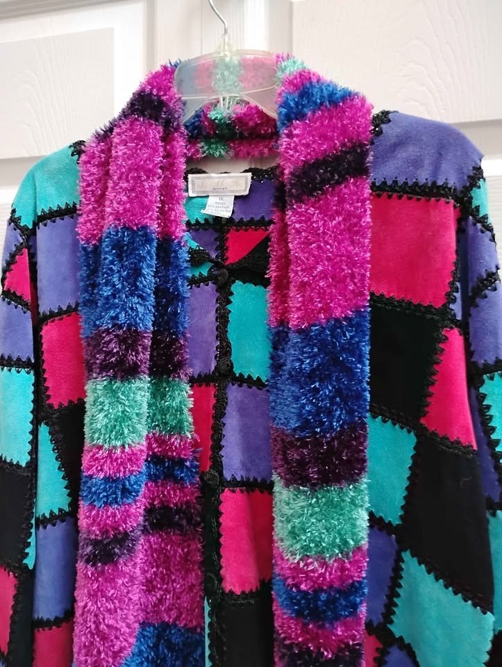 Women’s XL VINTAGE Colorful Suede Leather Top & Matching Knit Neck Scarf
